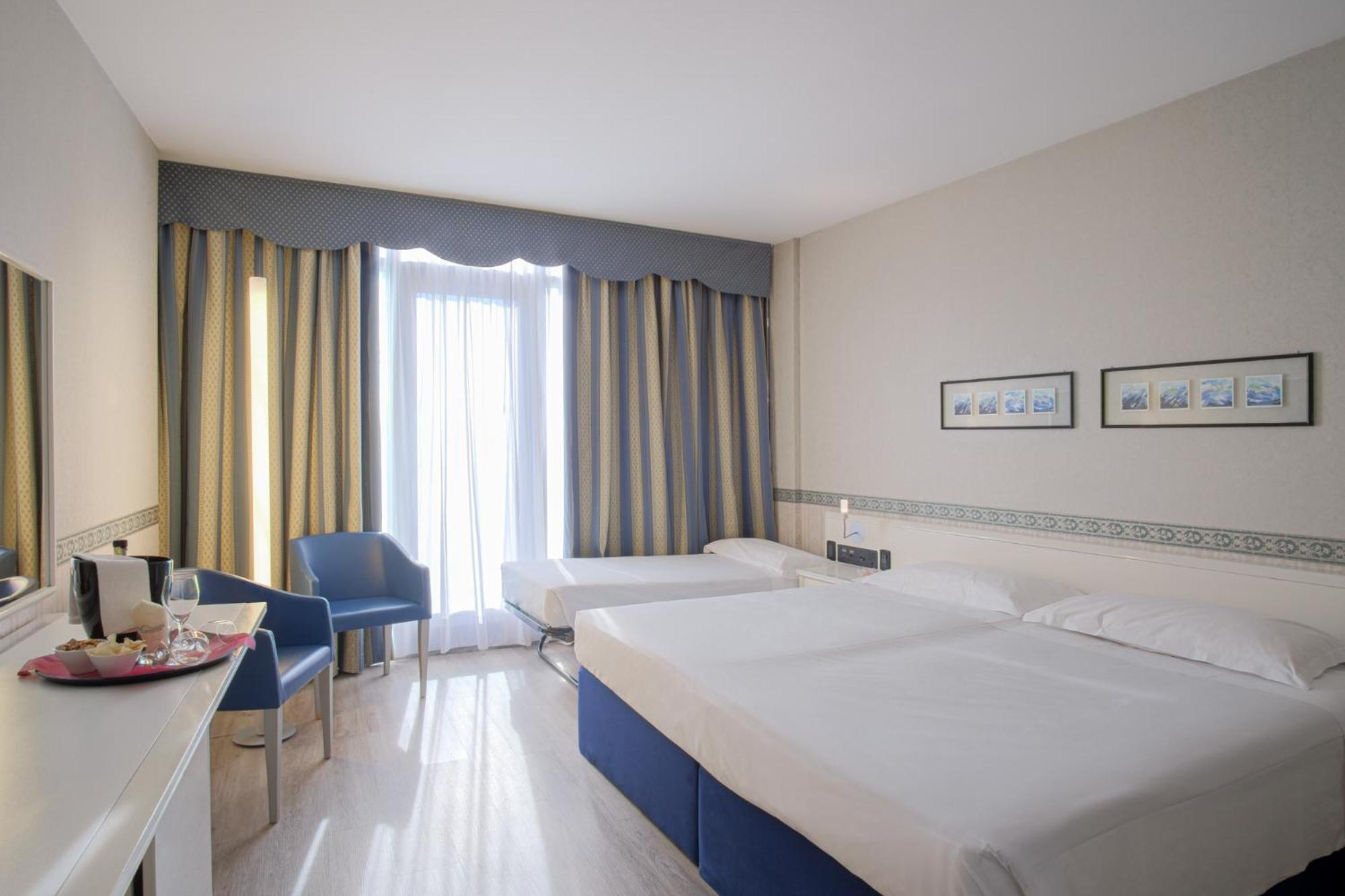 Triple Room - Photo 8