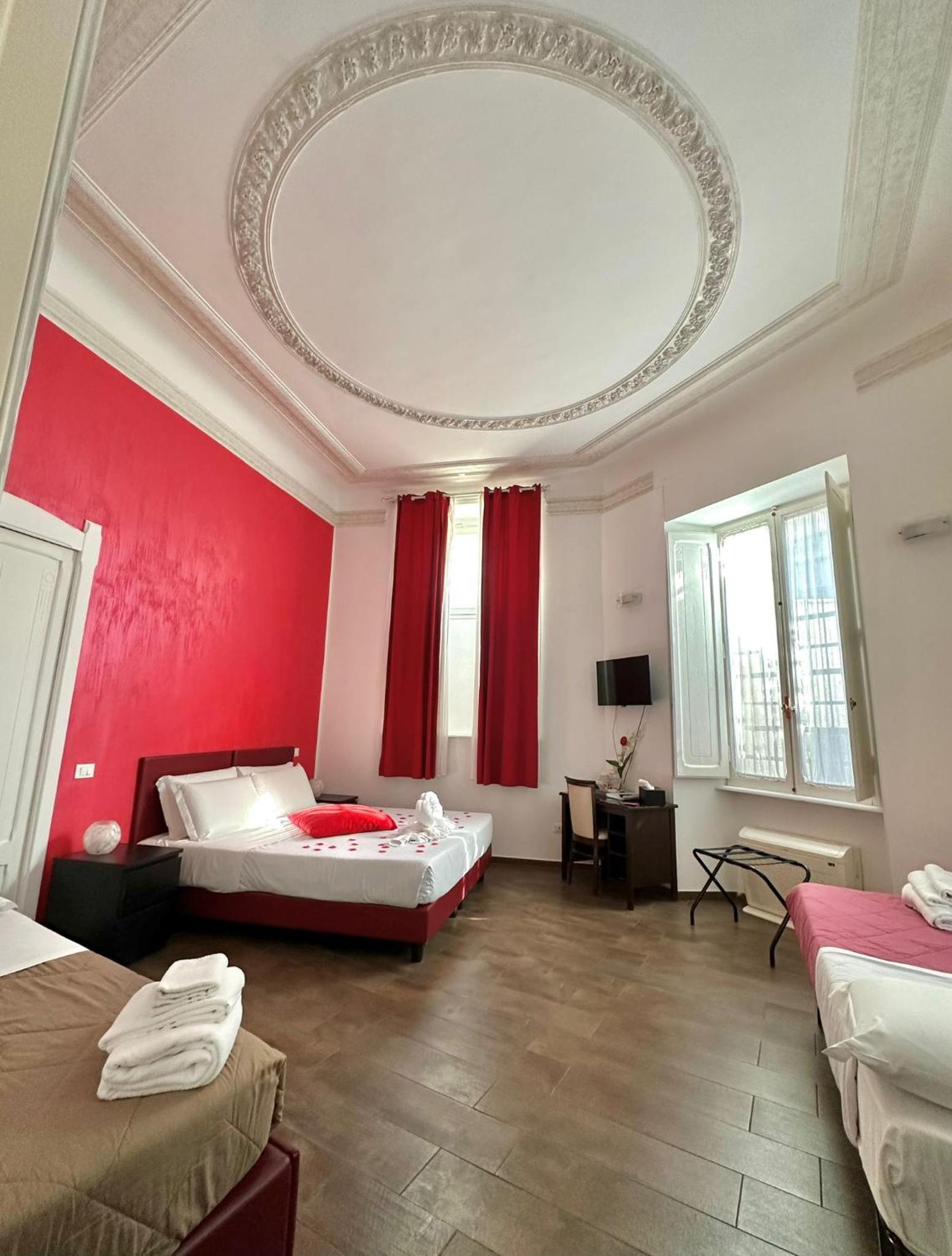 Quadruple Room with Private Bathroom photo 2