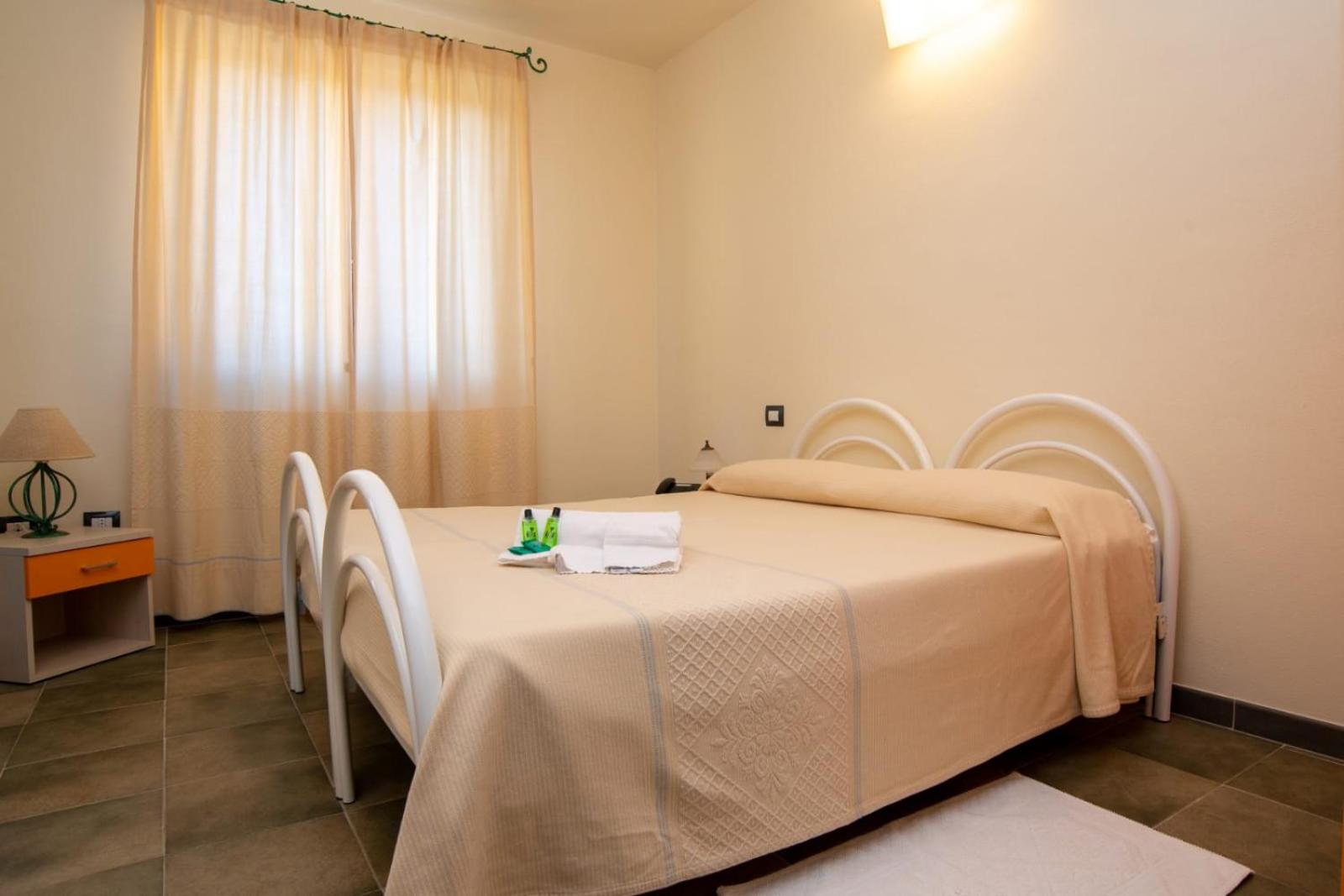 Standard Double or Twin Room photo 2
