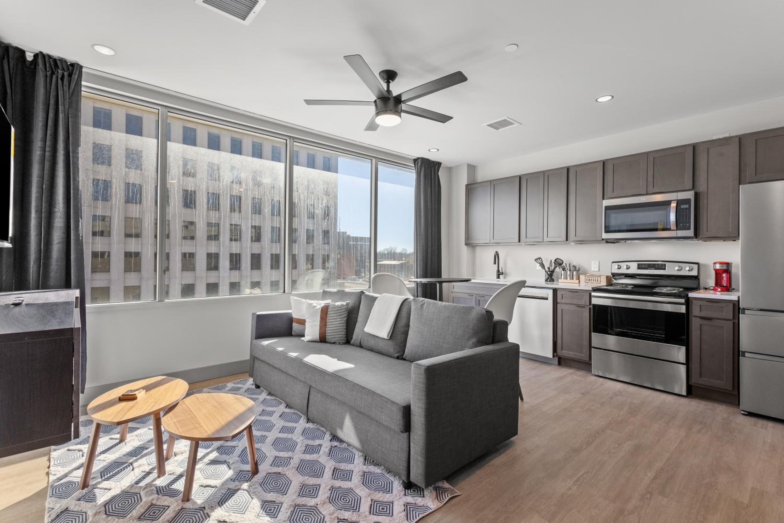 Studio Apartment photo 3