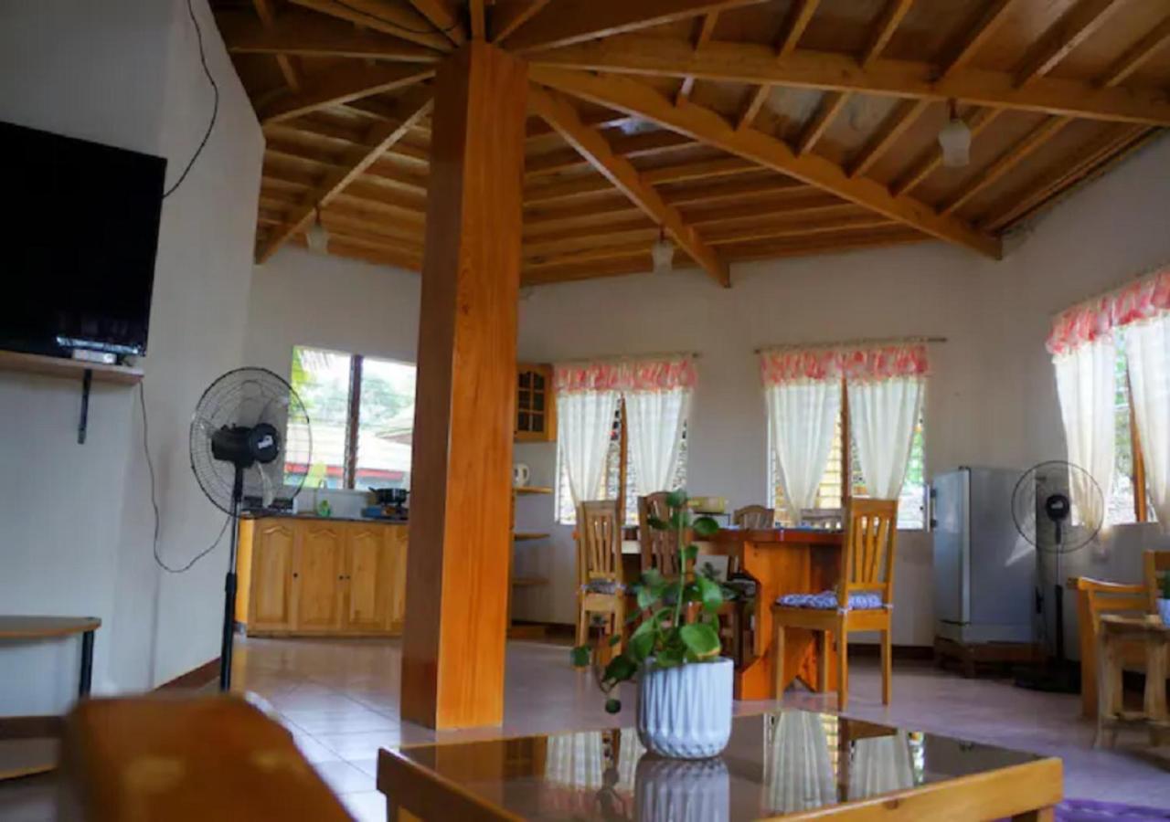 Bungalow with Fan - Photo 4