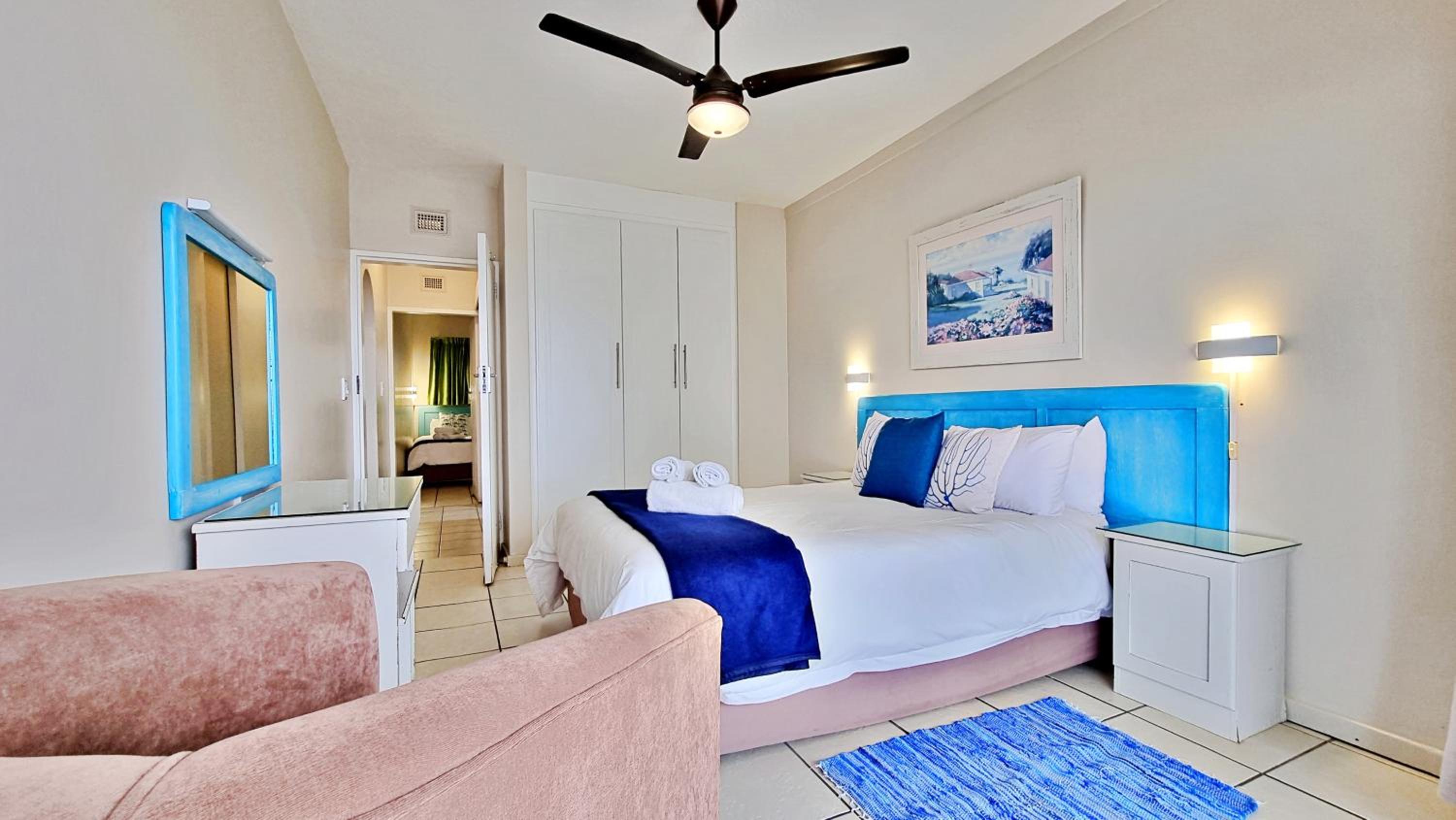 One-Bedroom Apartment - Photo 4