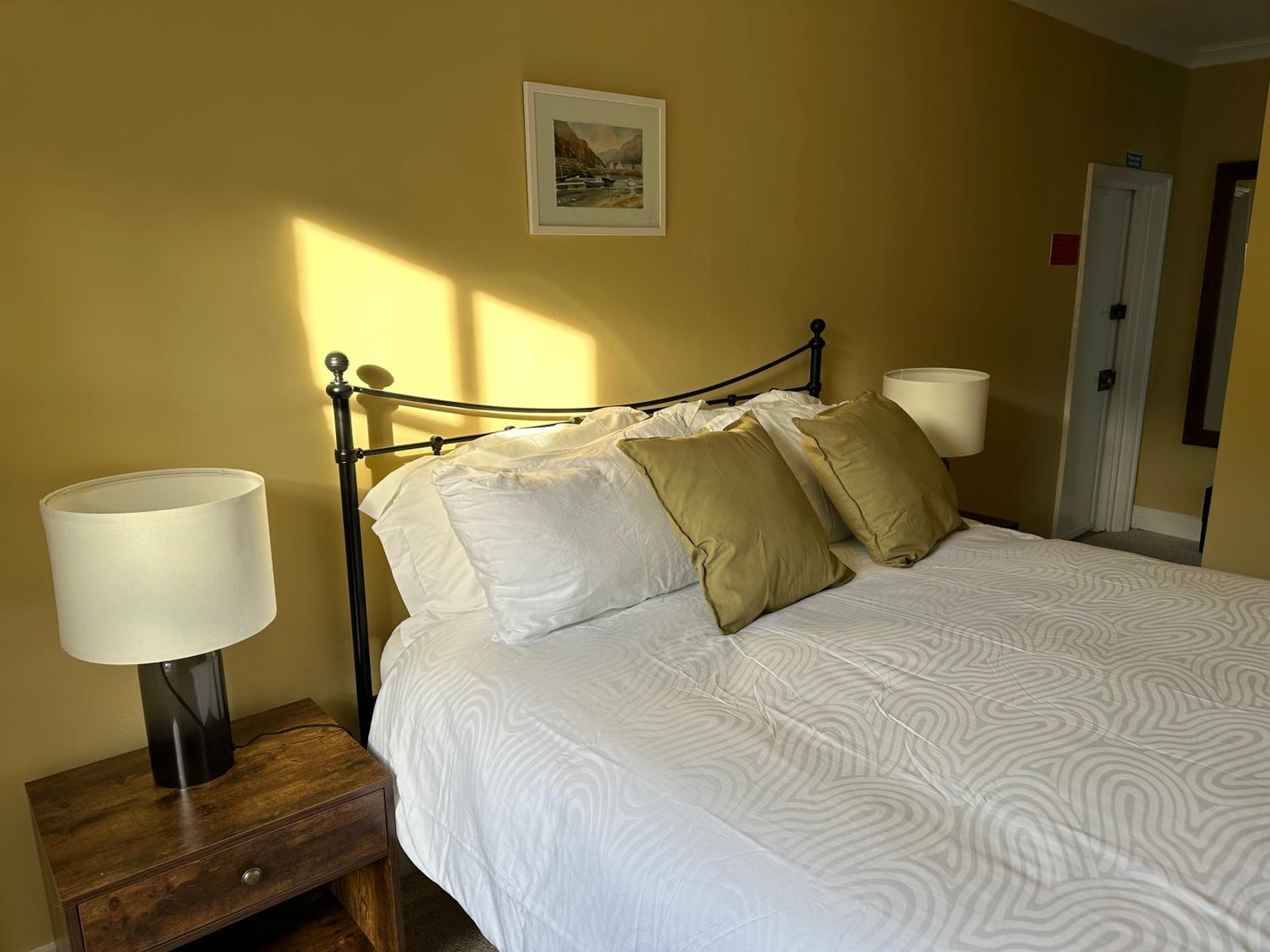 Double Room with Private Bathroom