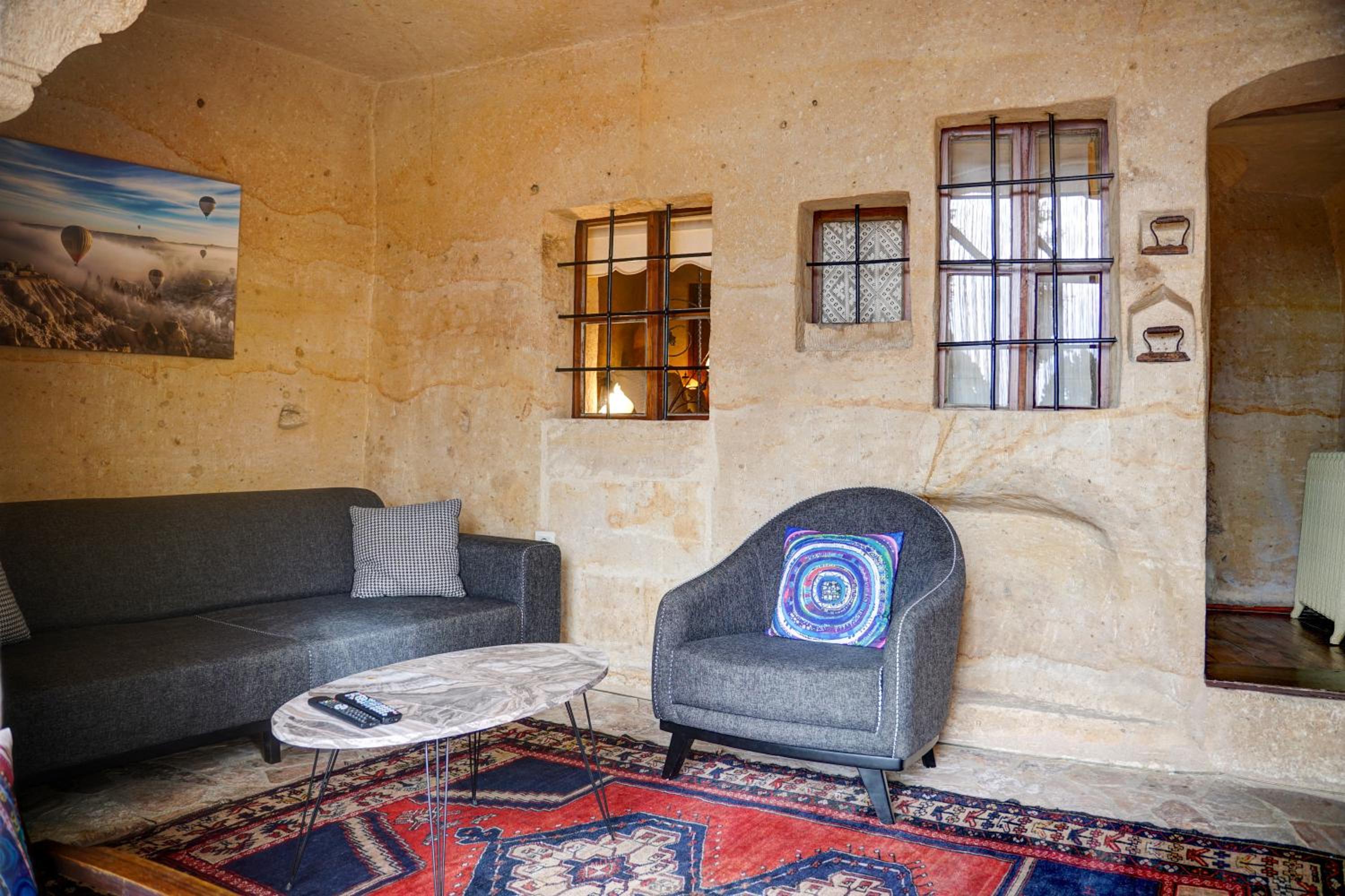 King Cave Suite - Photo 9