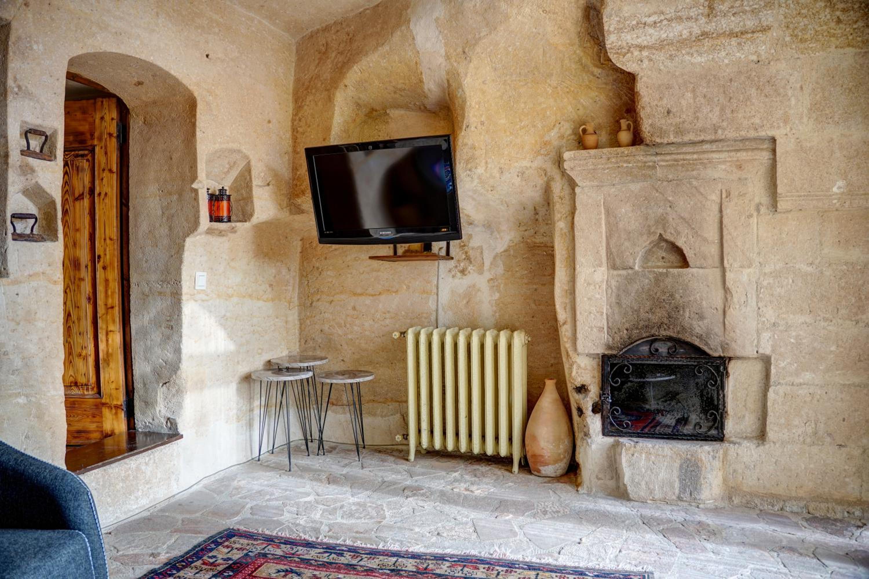 King Cave Suite - Photo 6