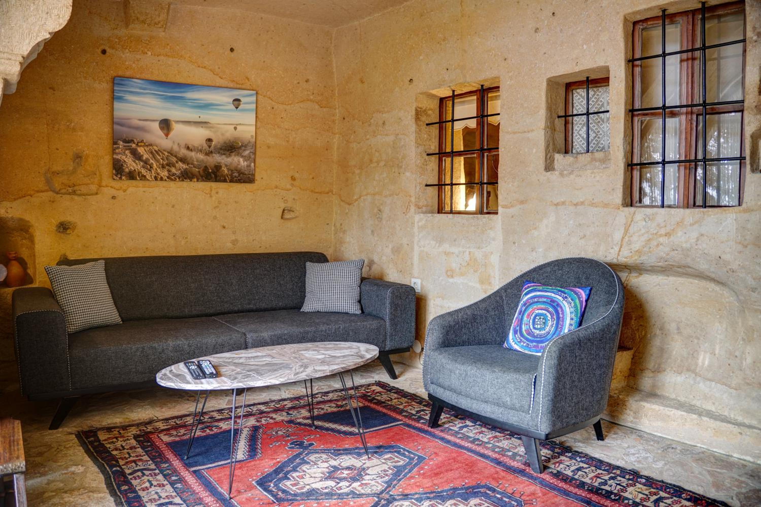 King Cave Suite - Photo 7