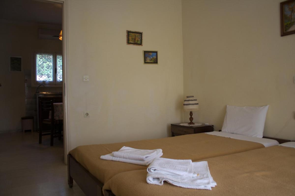 Apartment (4 Adults) photo 3