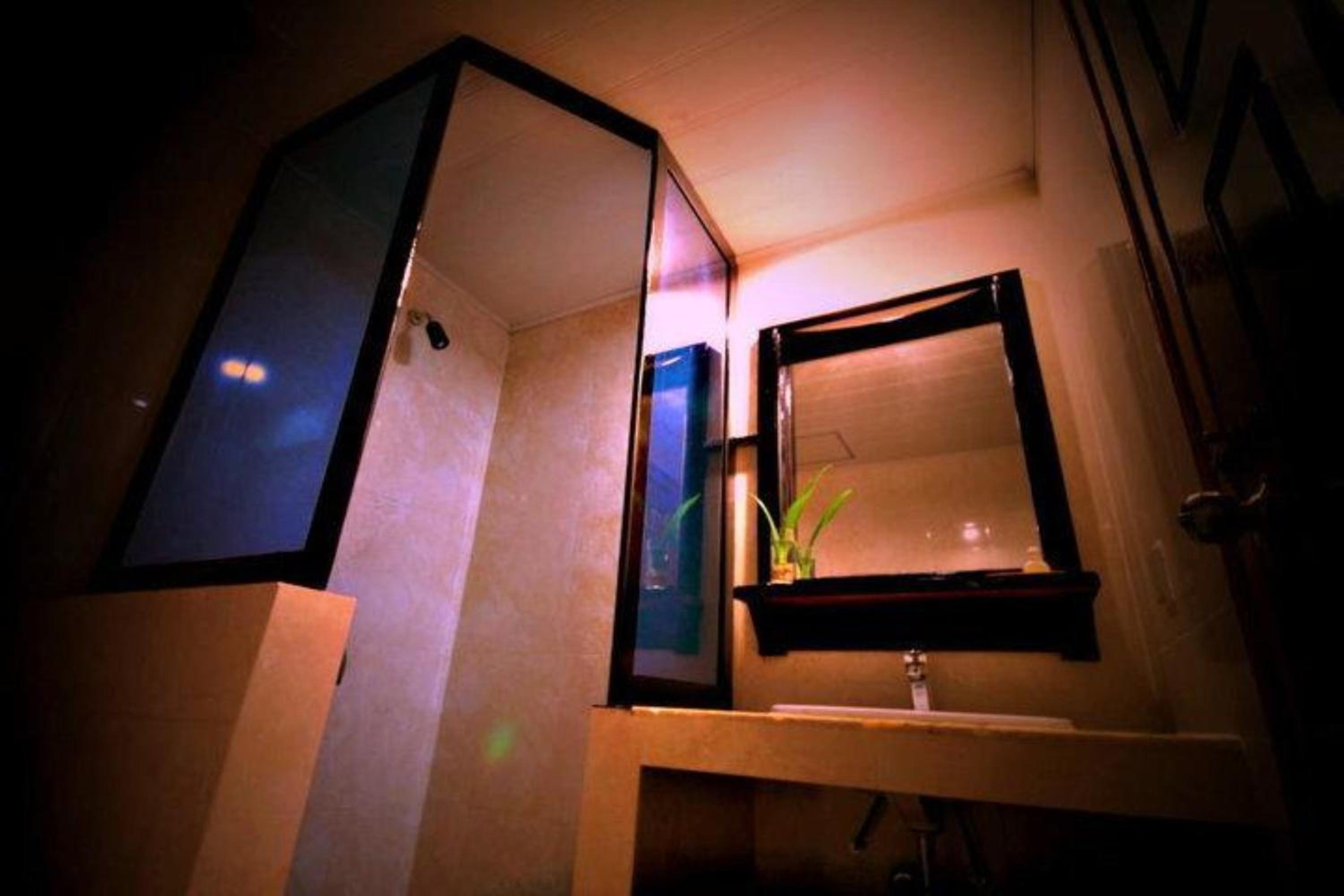 Standard Double Room - Photo 7