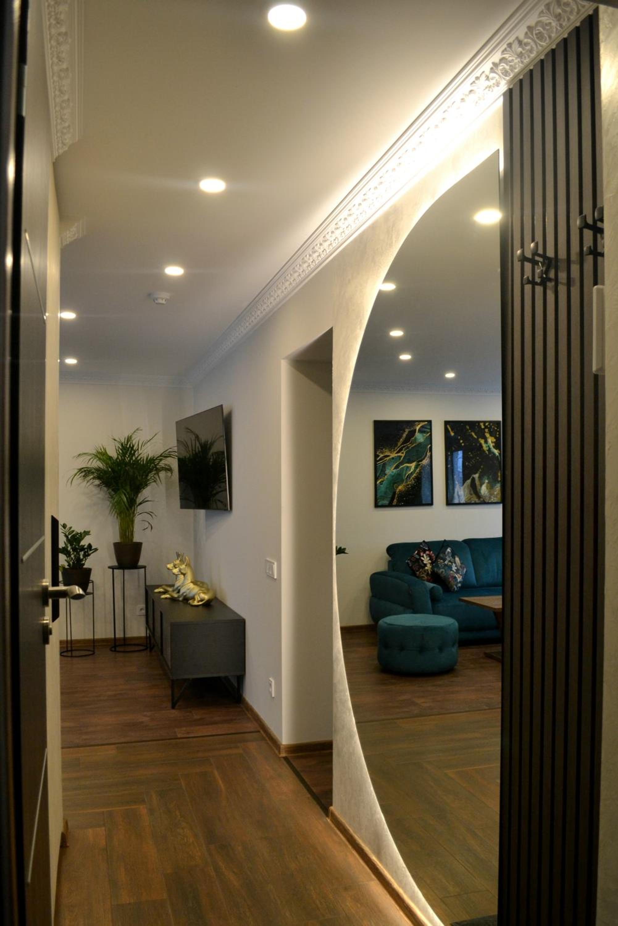 Two-Bedroom Apartment - Photo 31