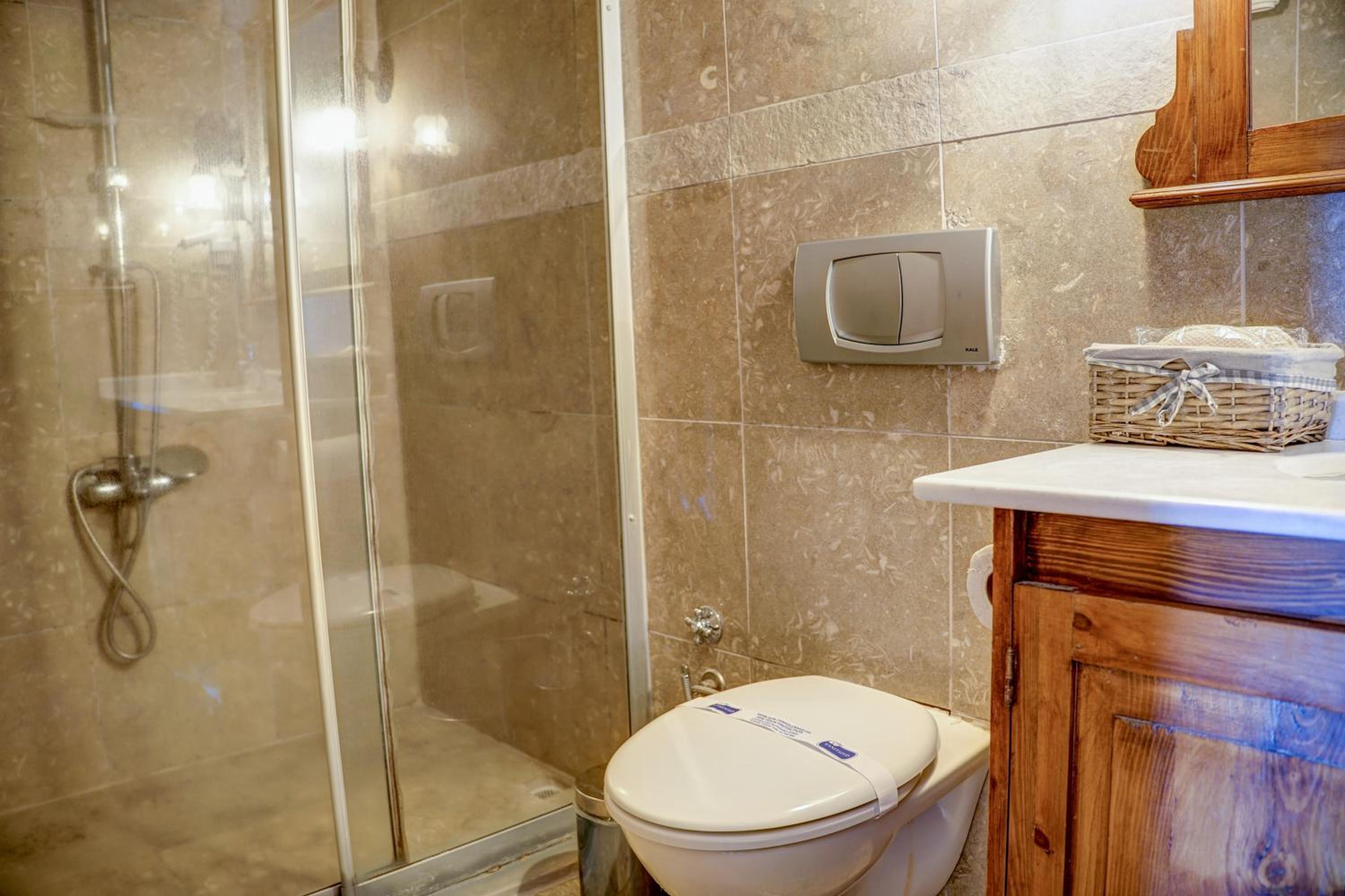 Cave Suite - Photo 2