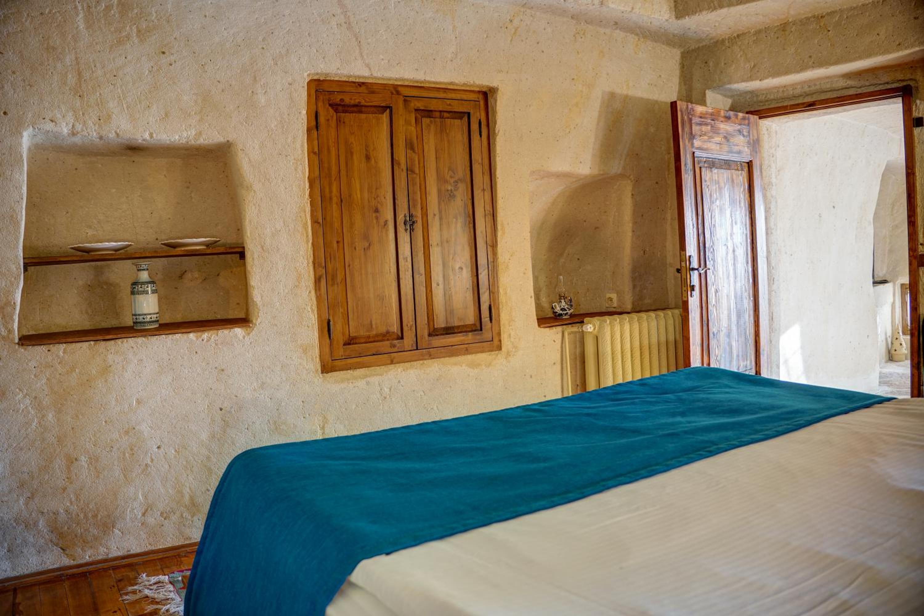 Cave Suite - Photo 7