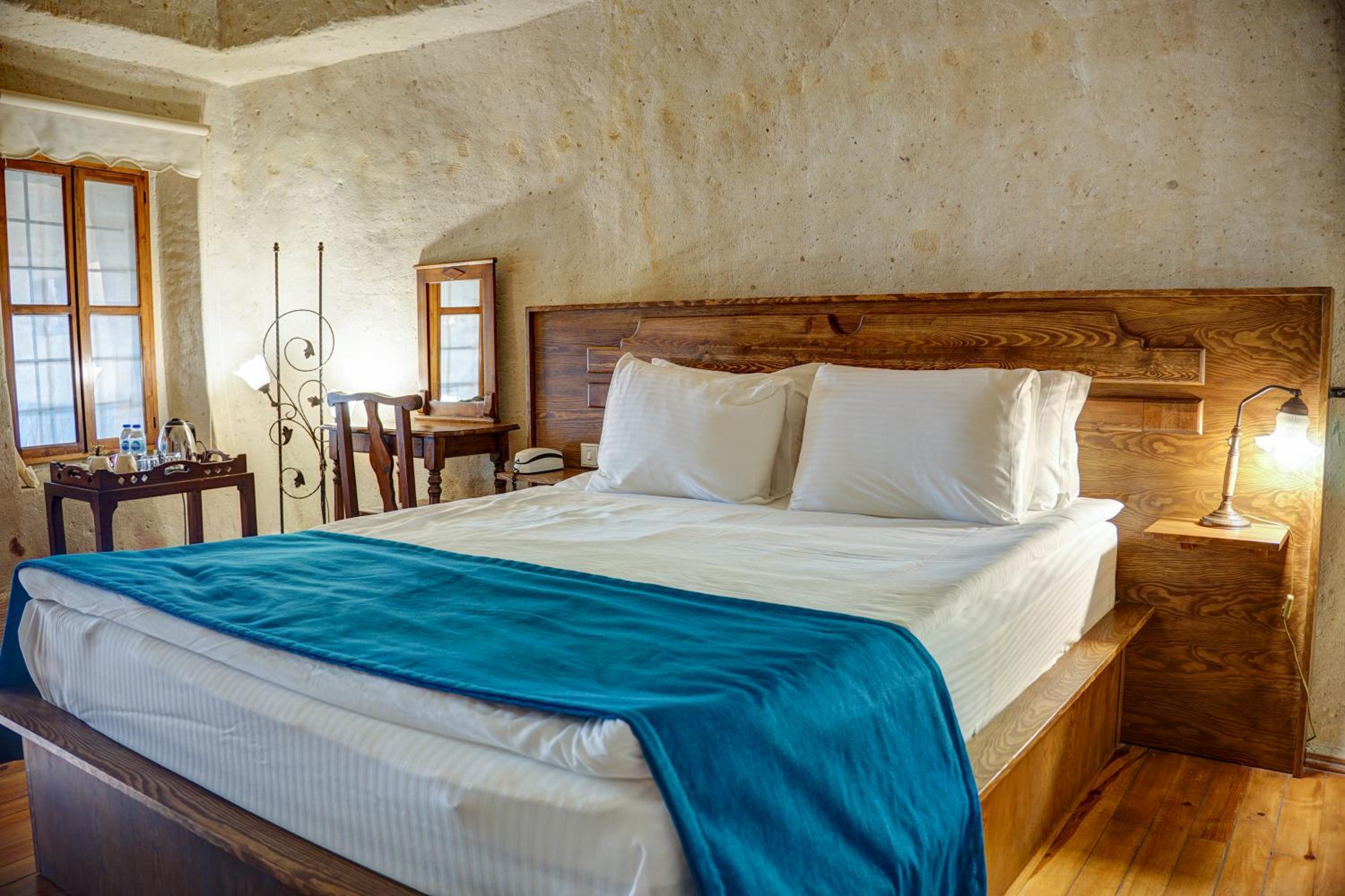 Cave Suite - Photo 9