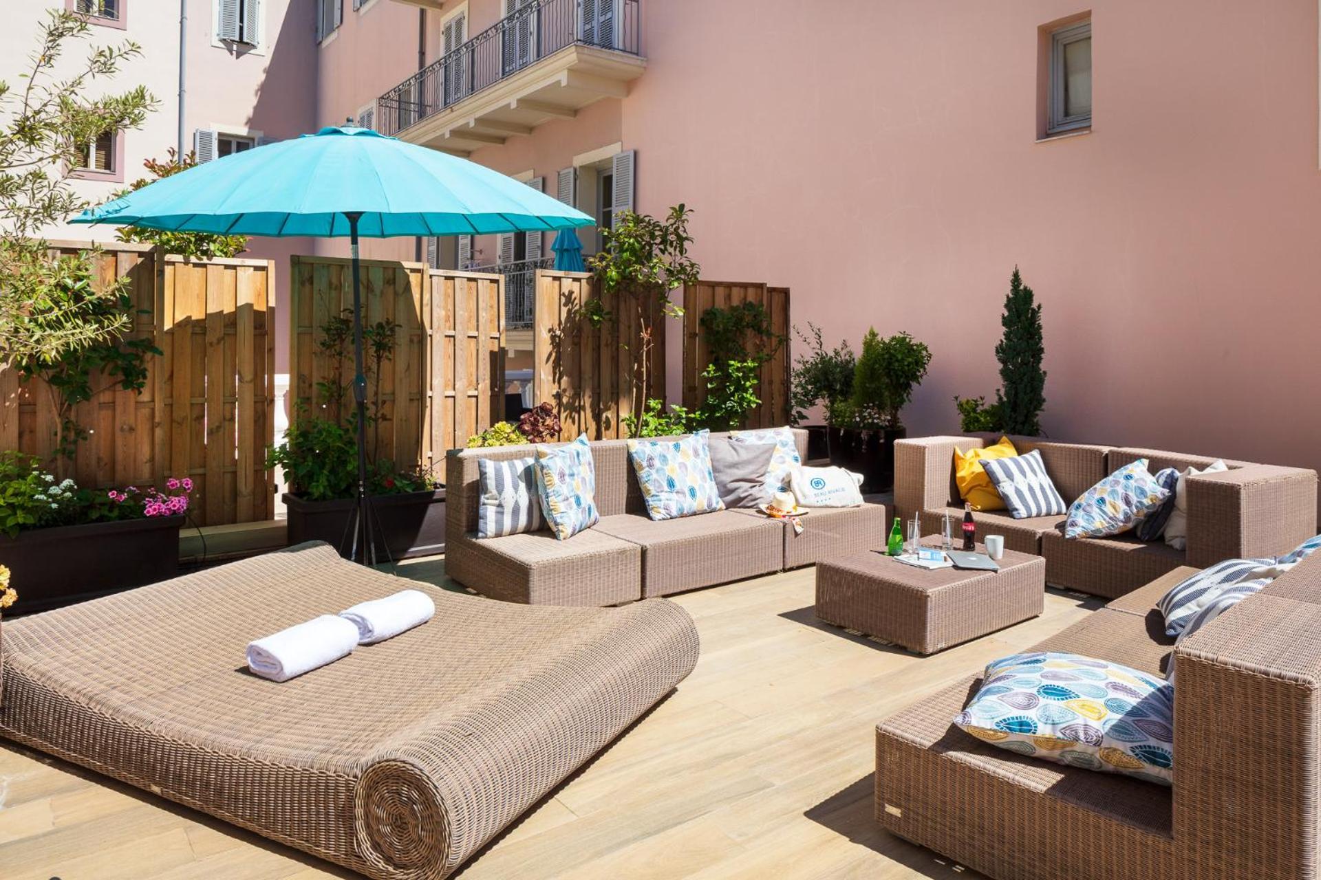 Junior Suite with Terrace - Photo 4