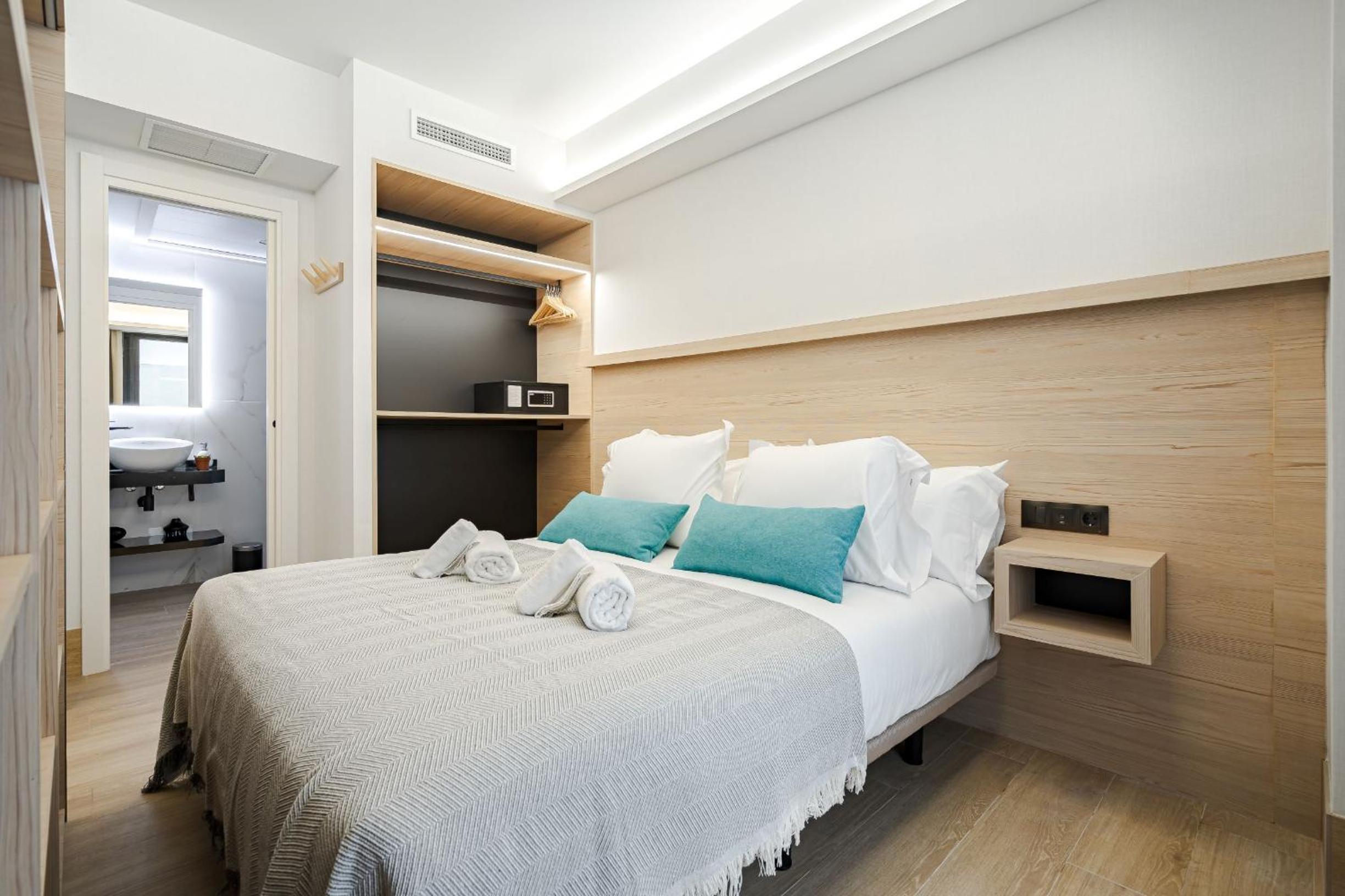 Estudio con terraza