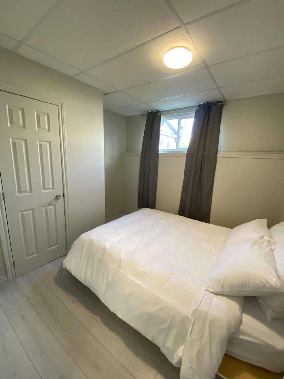 Three-Bedroom Apartment - Photo 1