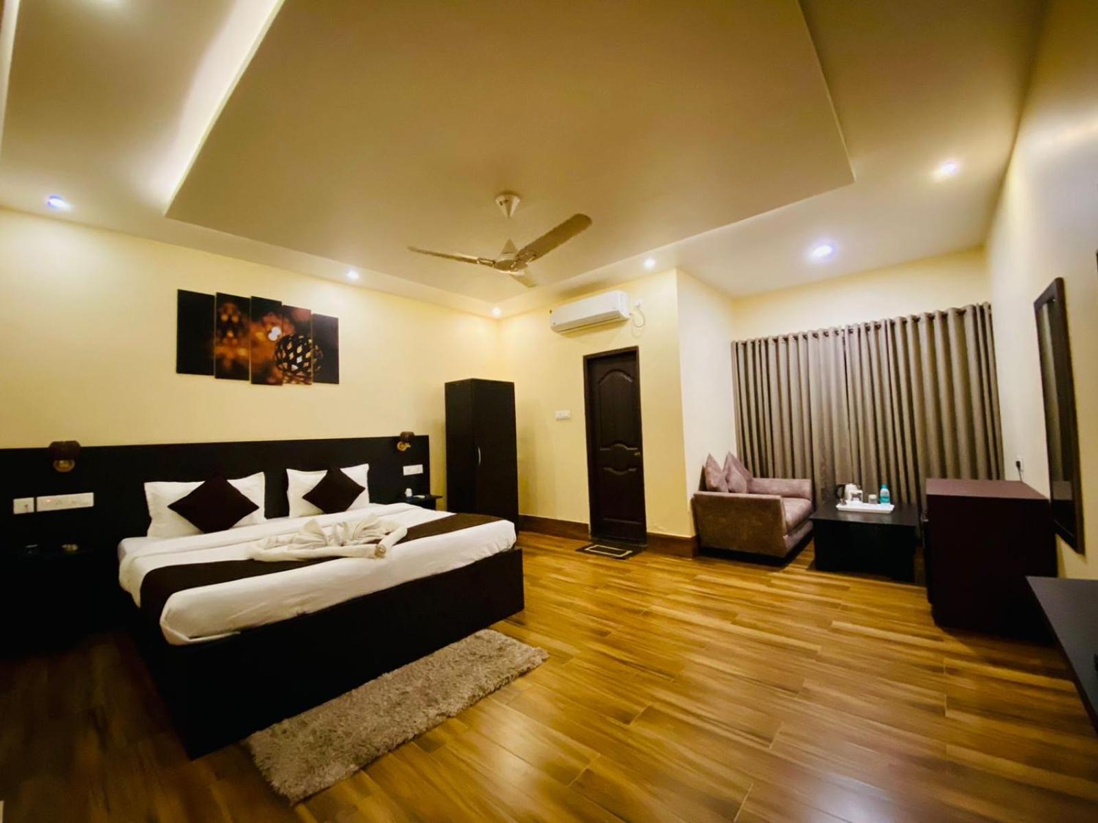 King Room with Pool View photo 1