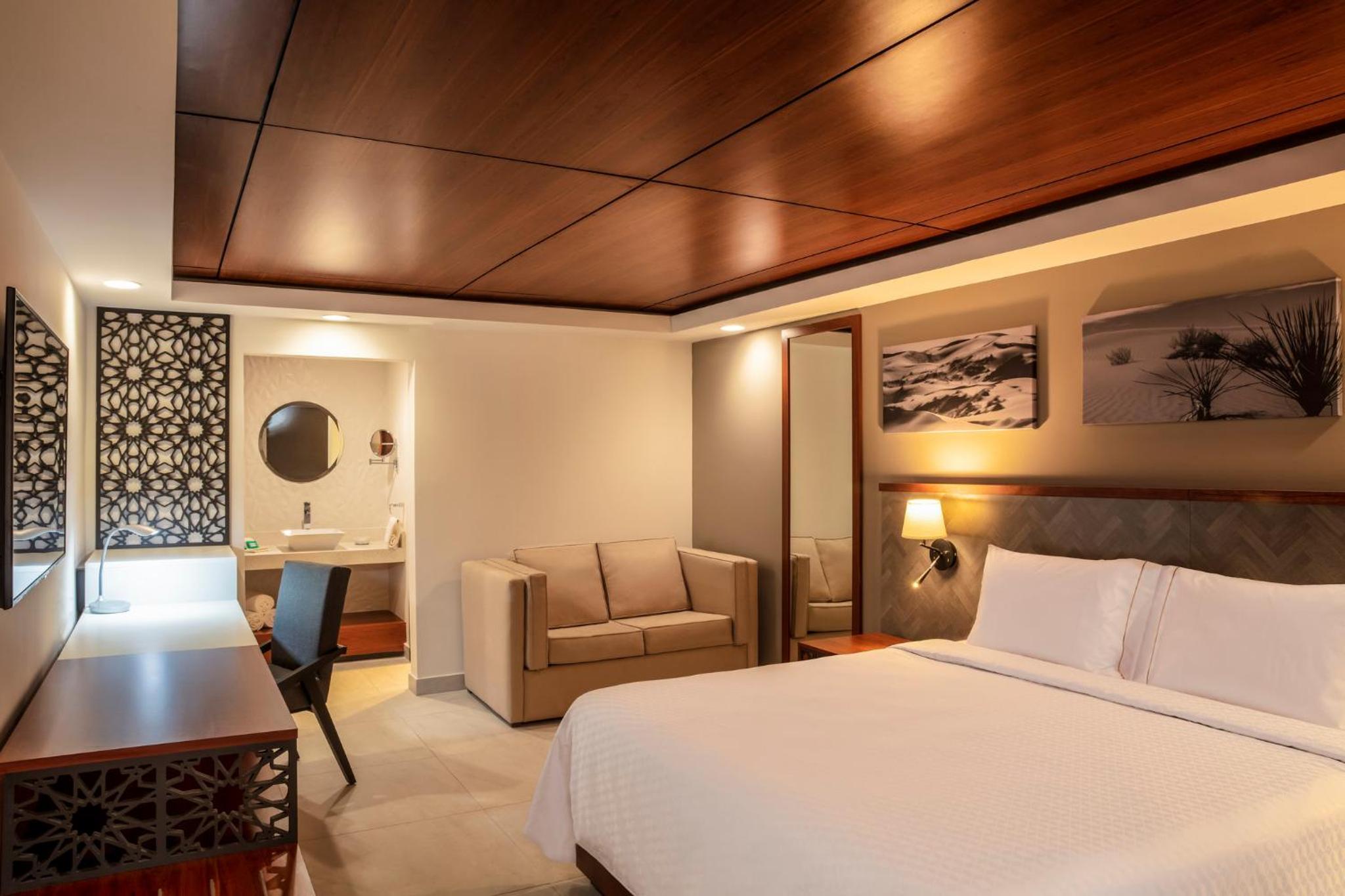Deluxe King Room photo 3