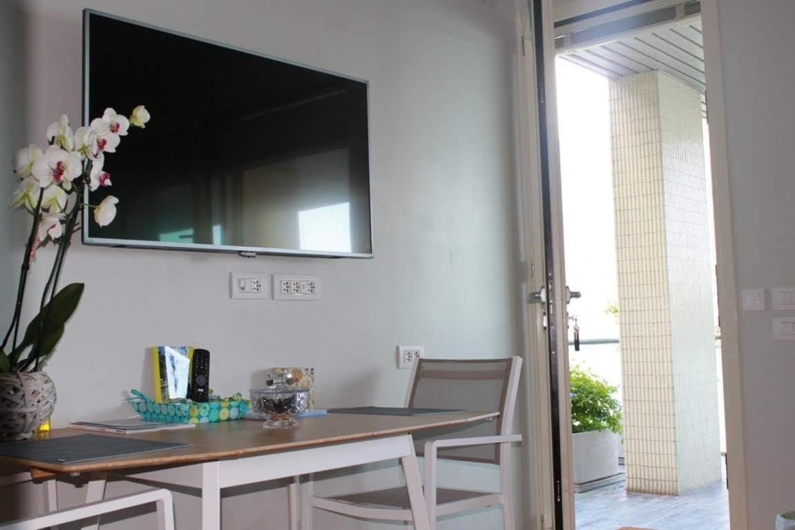 King Room with Balcony photo 1