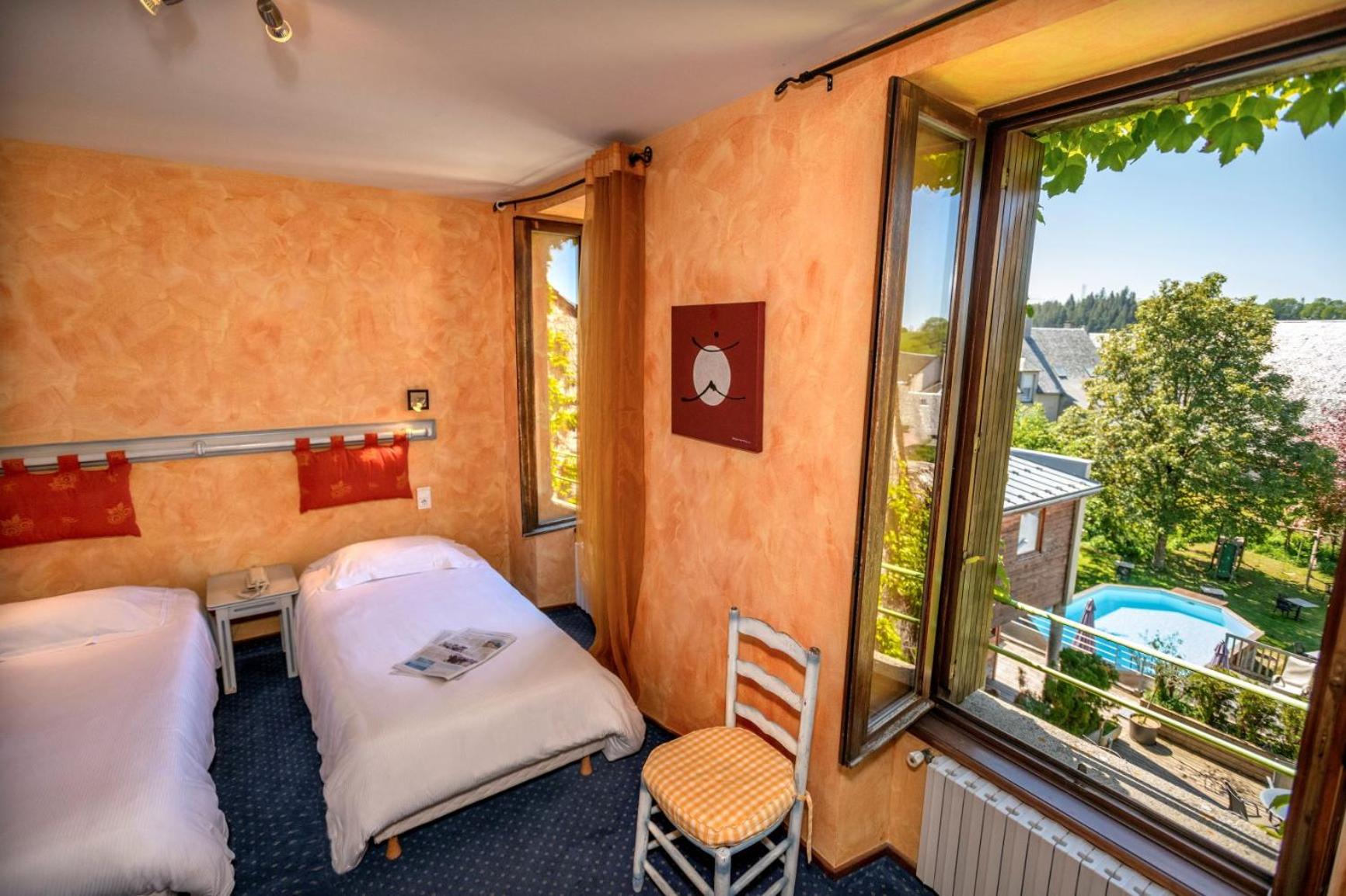 Twin Room with Garden View photo 1