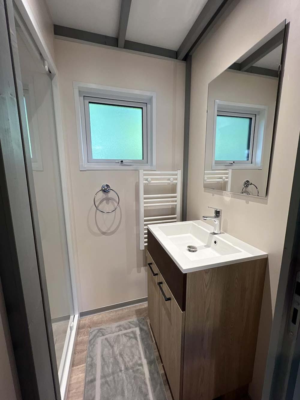 Two-Bedroom Chalet (5 Adults) - Photo 5