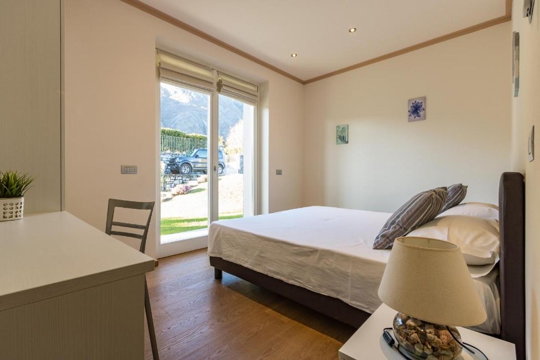 Six-Bedroom Villa  photo 2