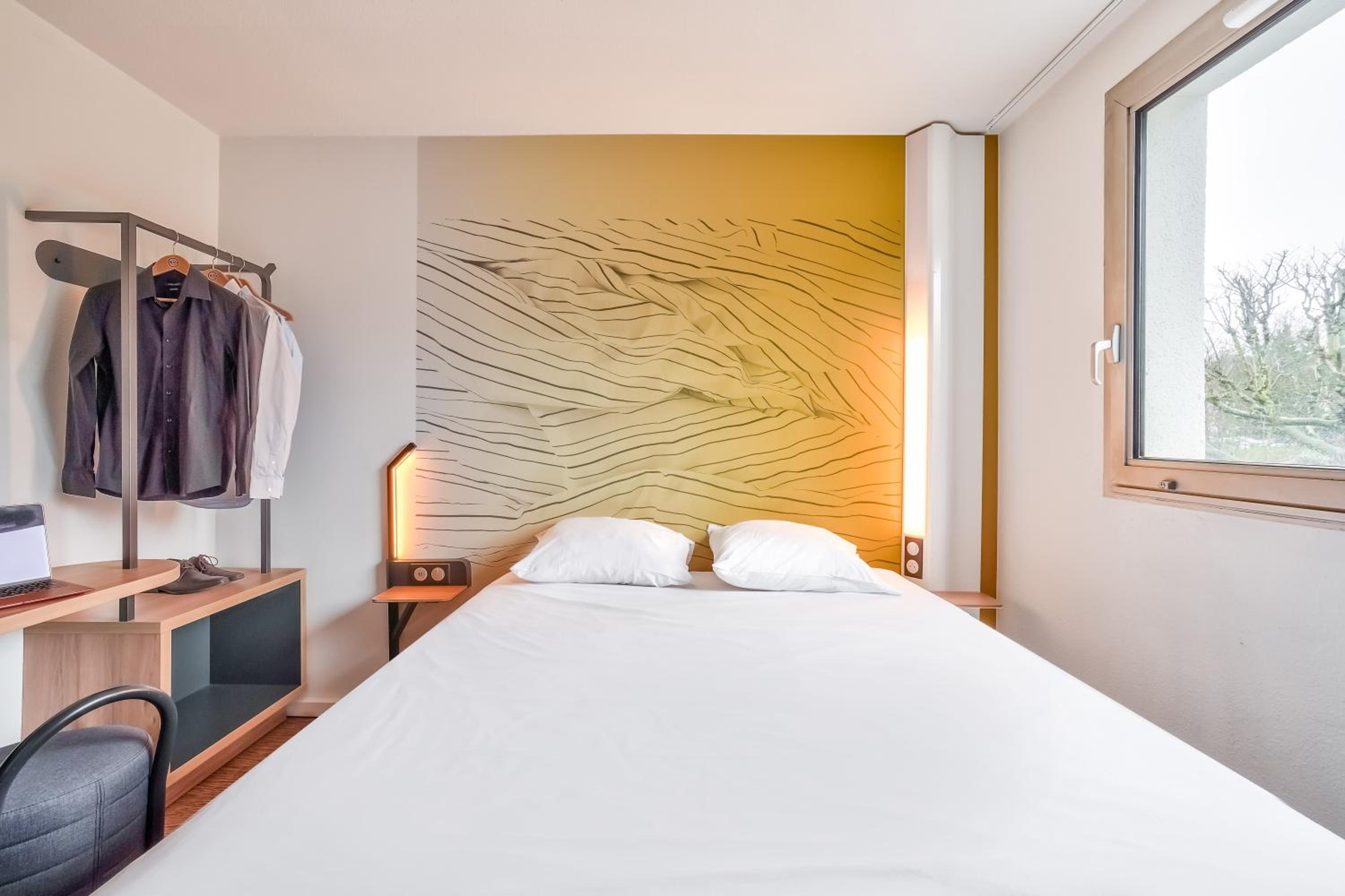 Double Room thumbnail 6