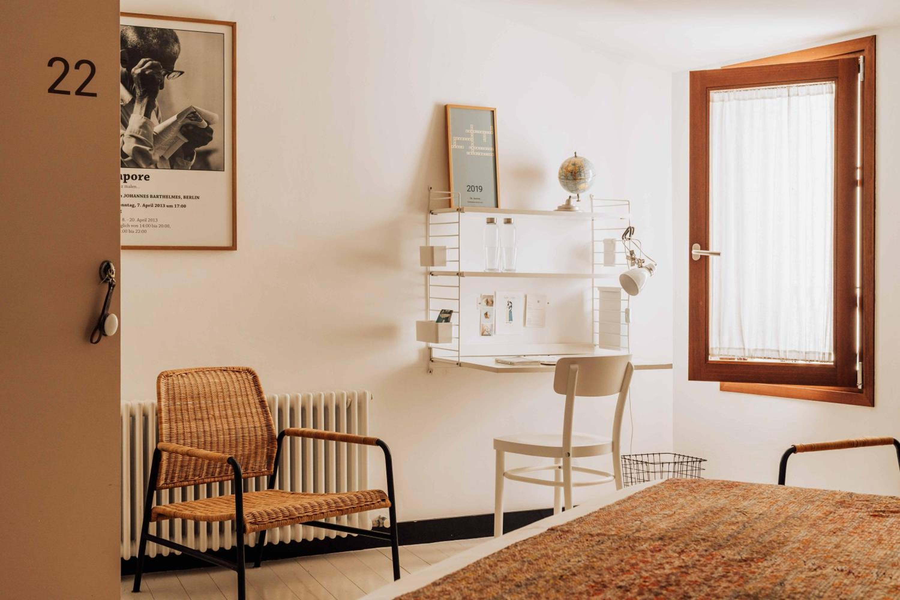 Double Room - Photo 4