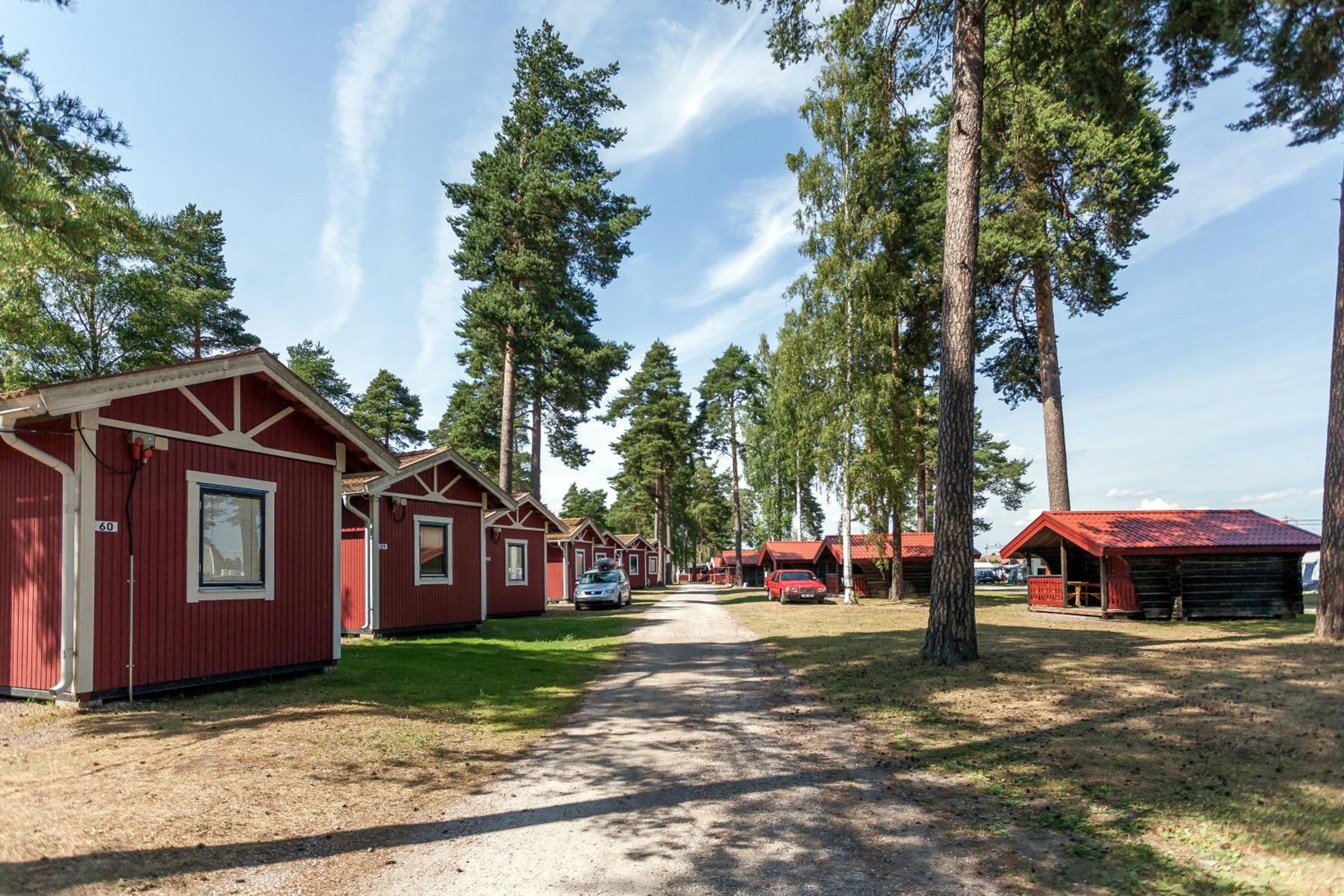 Large Cottage (4 Adults) photo 3