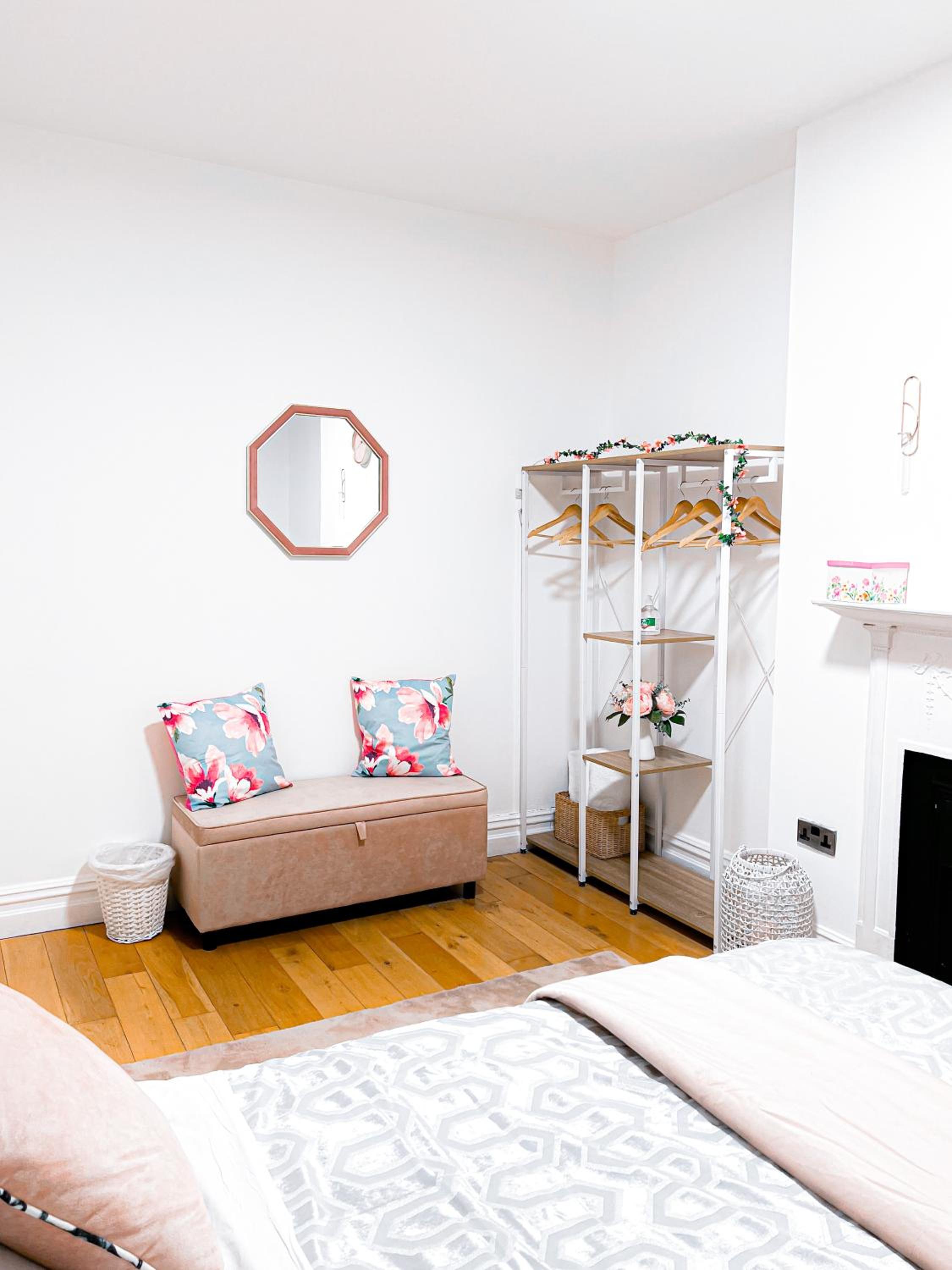 Large Double Room photo 2