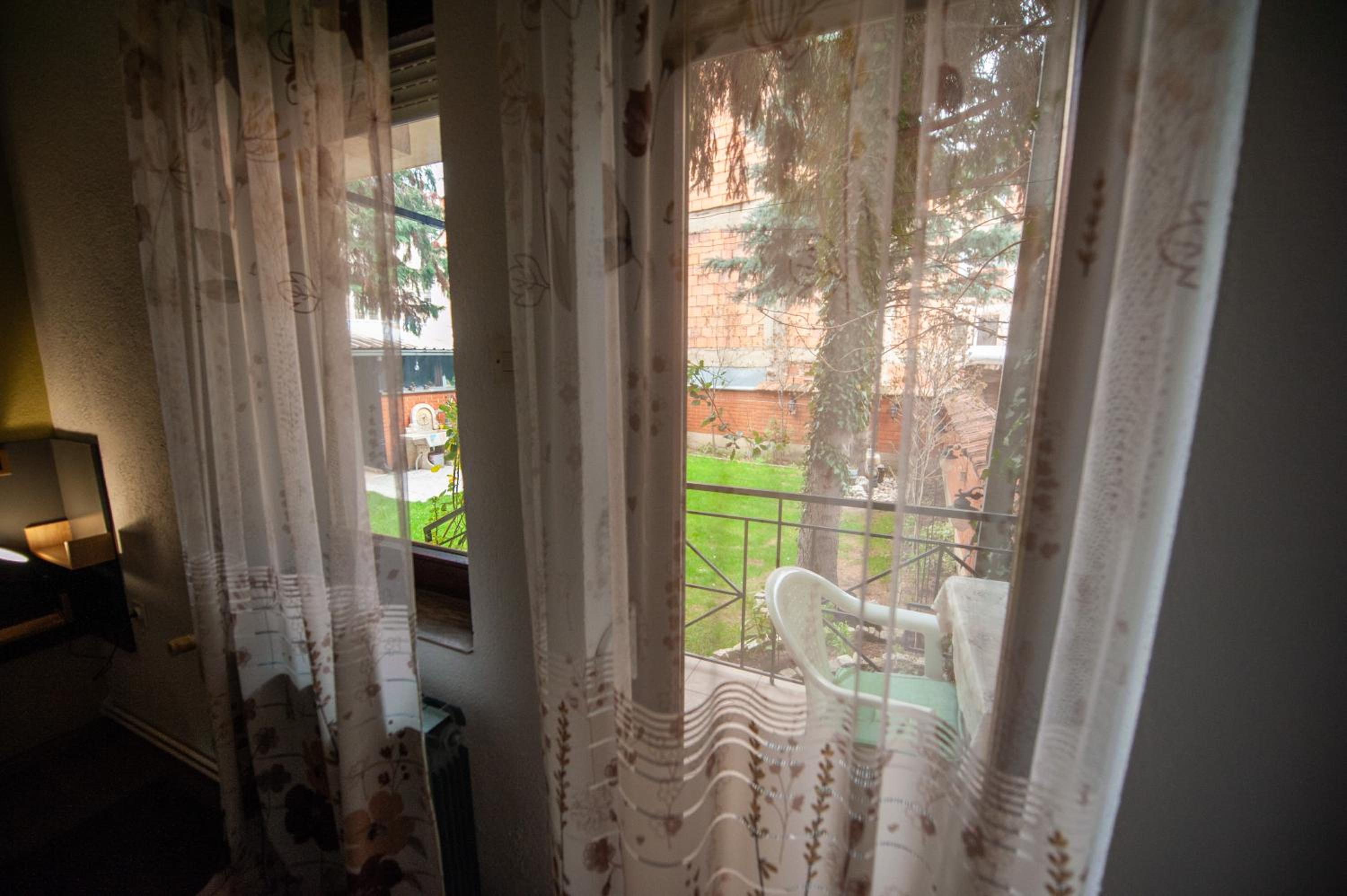 Apartment with Garden View photo 3