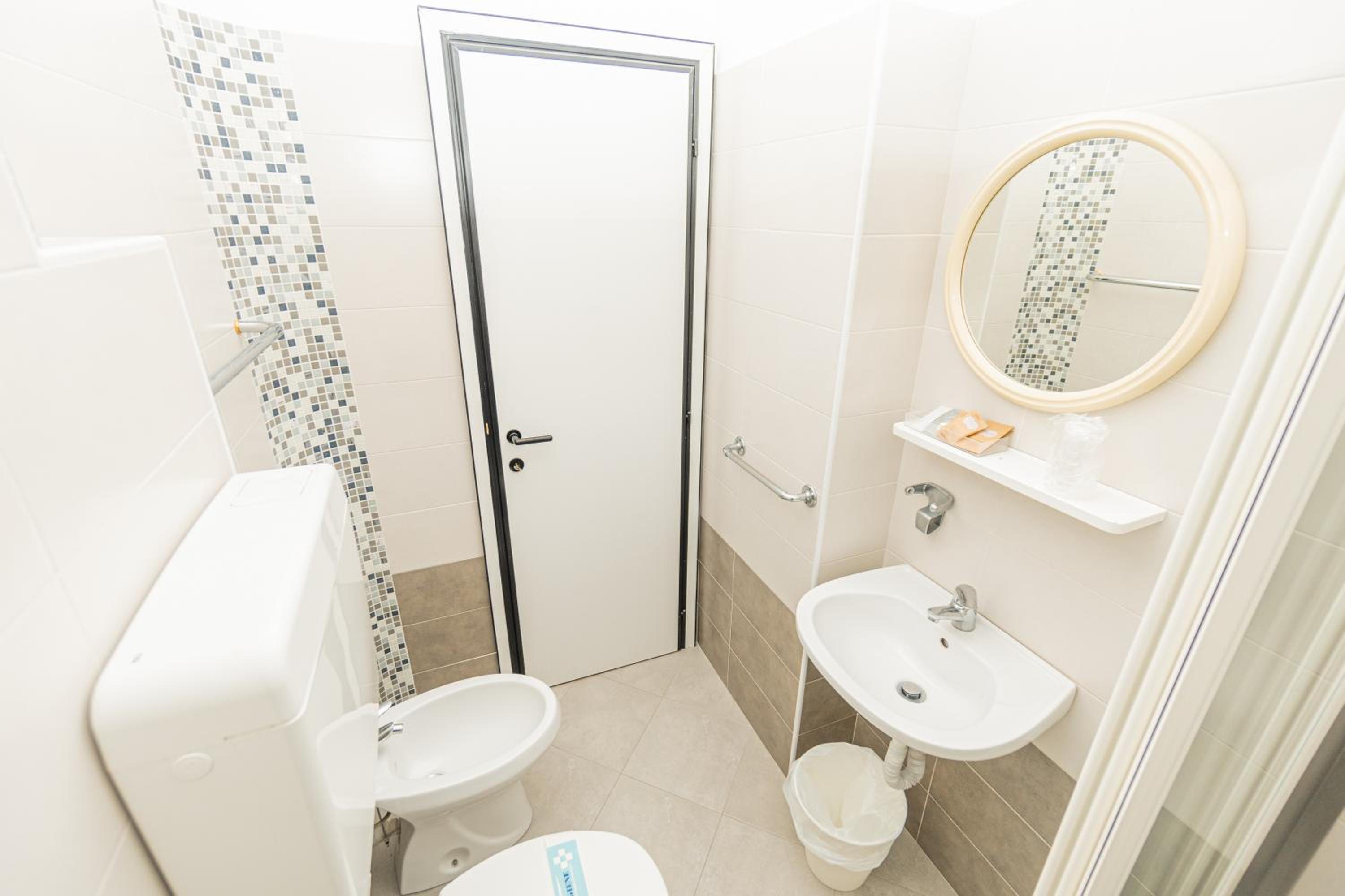 Triple Room - Photo 5