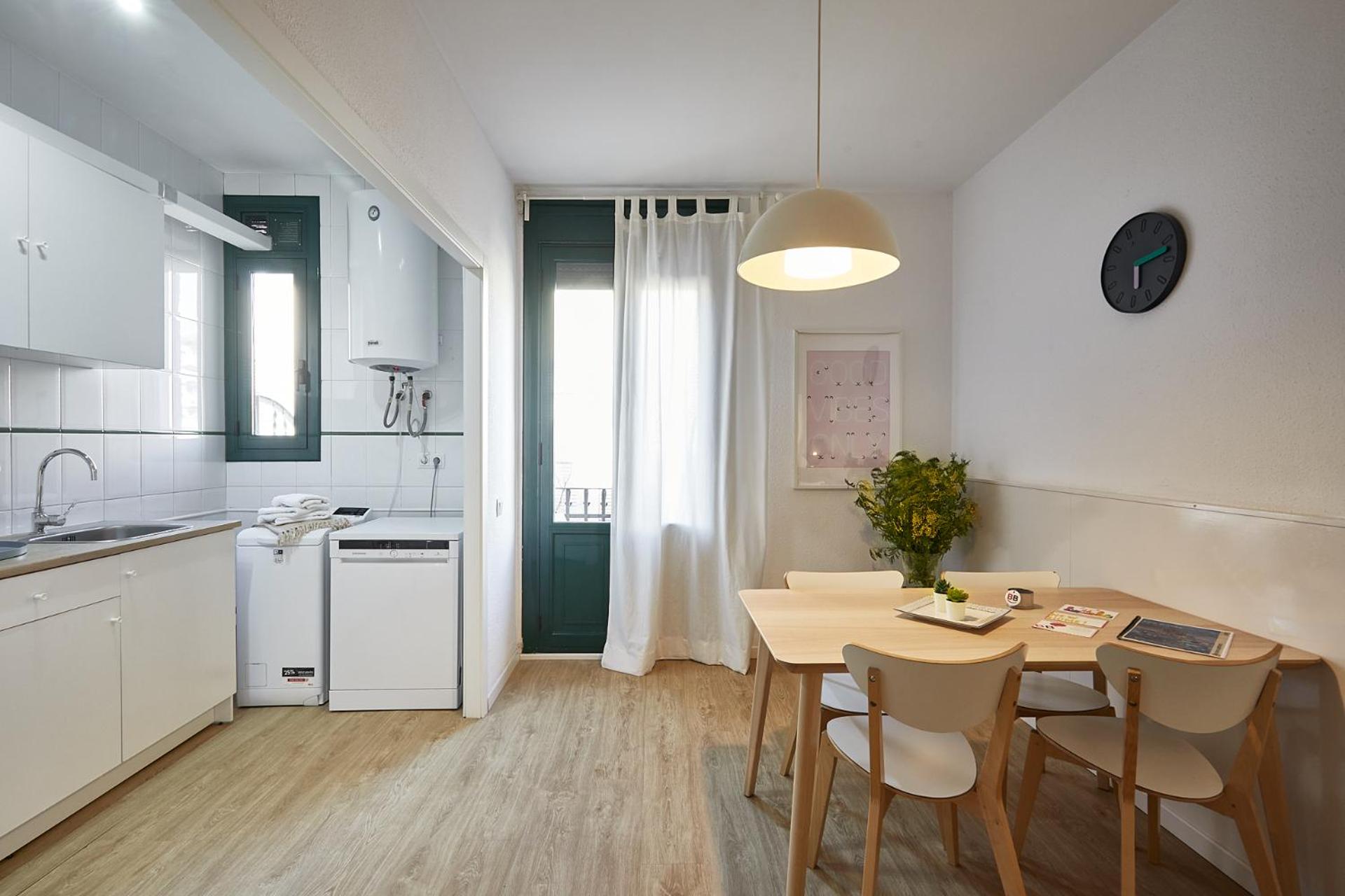 Three-Bedroom Apartment photo 2