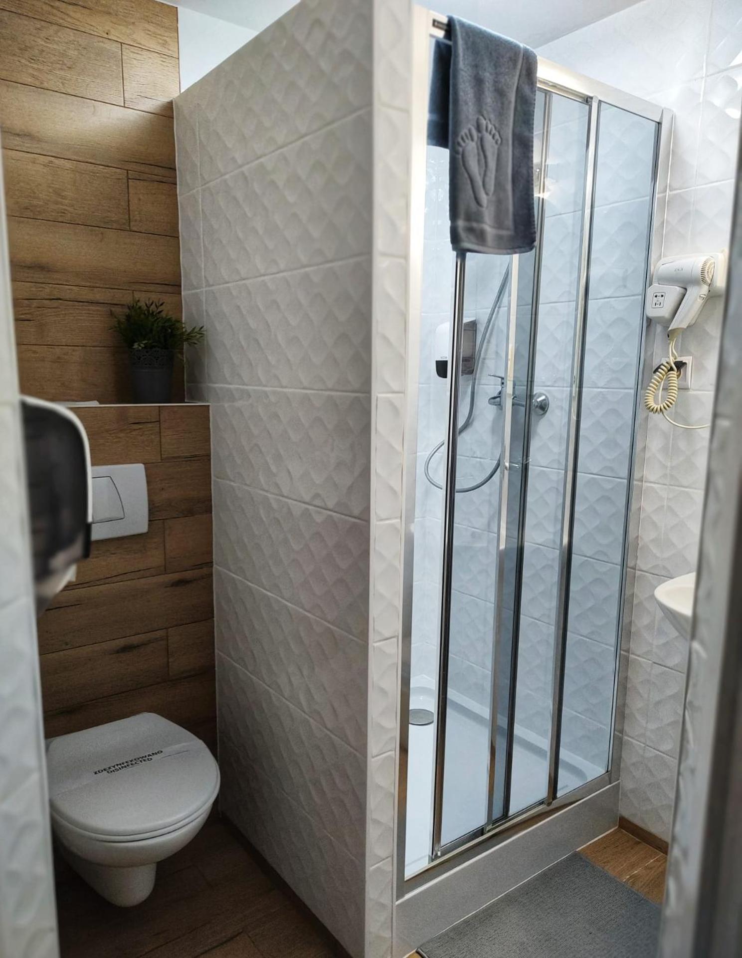 Triple Room - Photo 5
