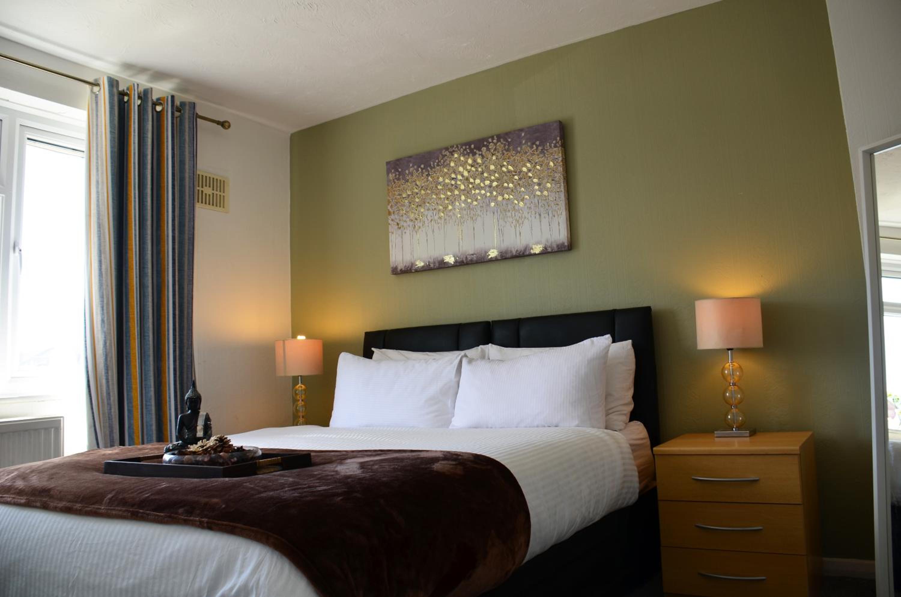 Double Room with Shared Bathroom photo 2