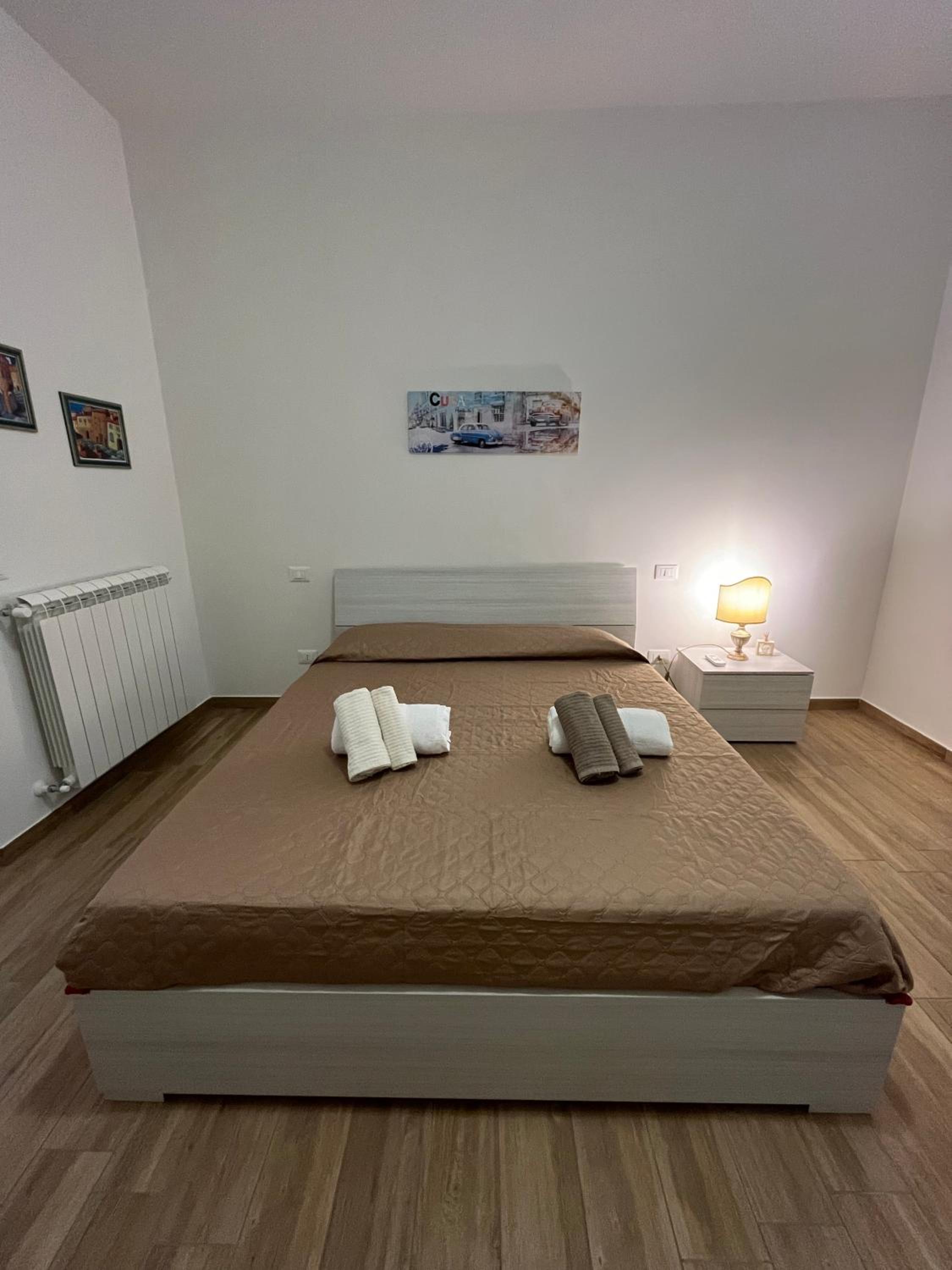 Double Room with Private External Bathroom photo 1