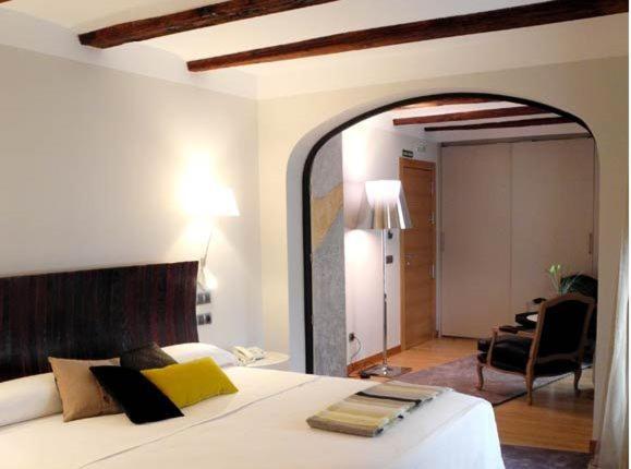 Suite - Photo 2