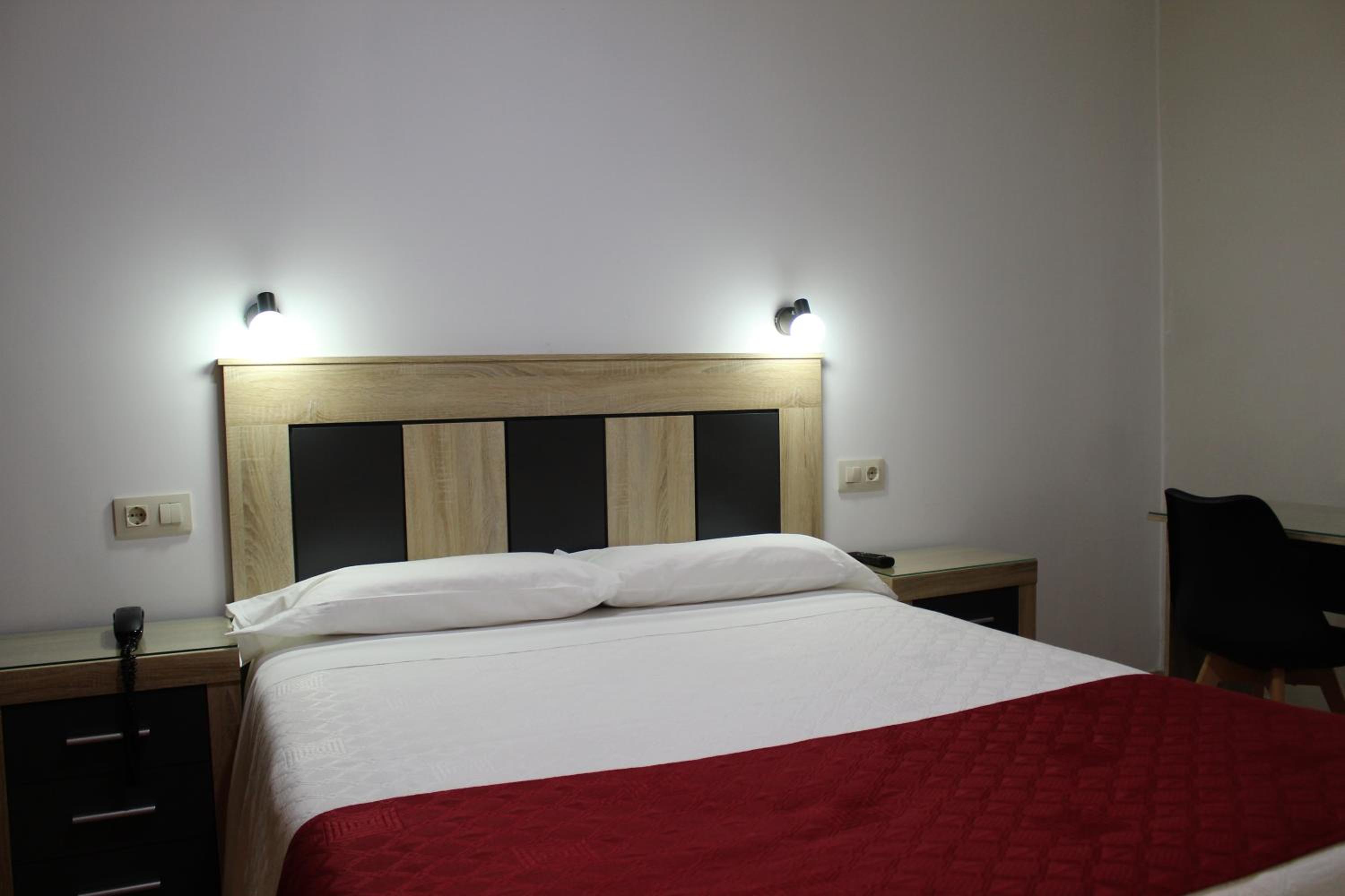 Double Room Exterior - Photo 4