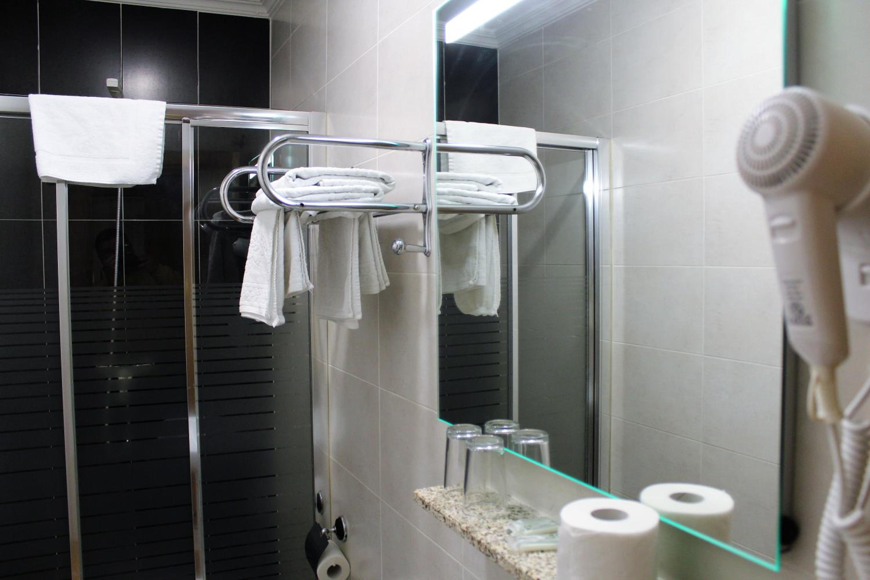 Double Room Exterior - Photo 8