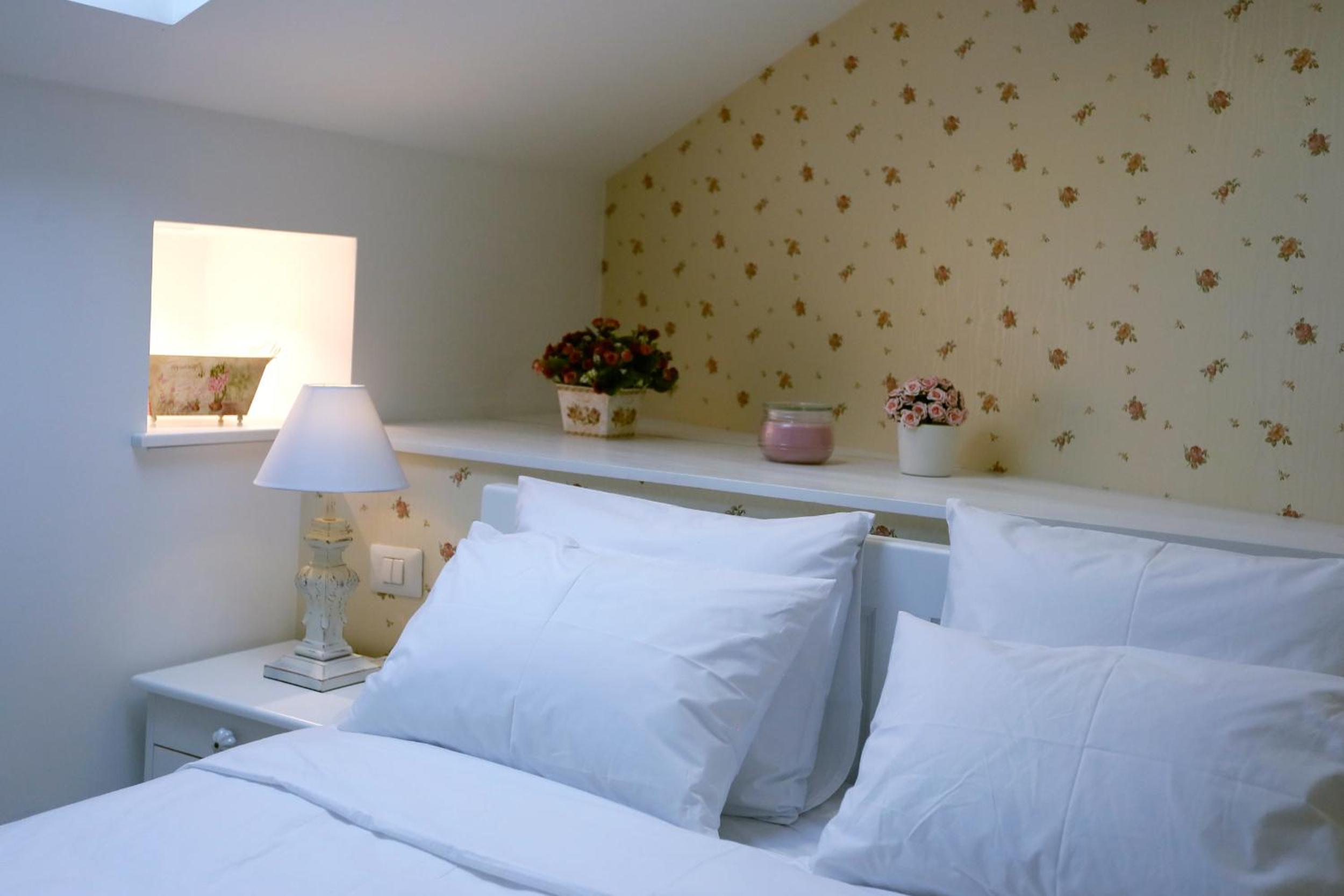 Double Room - Photo 3