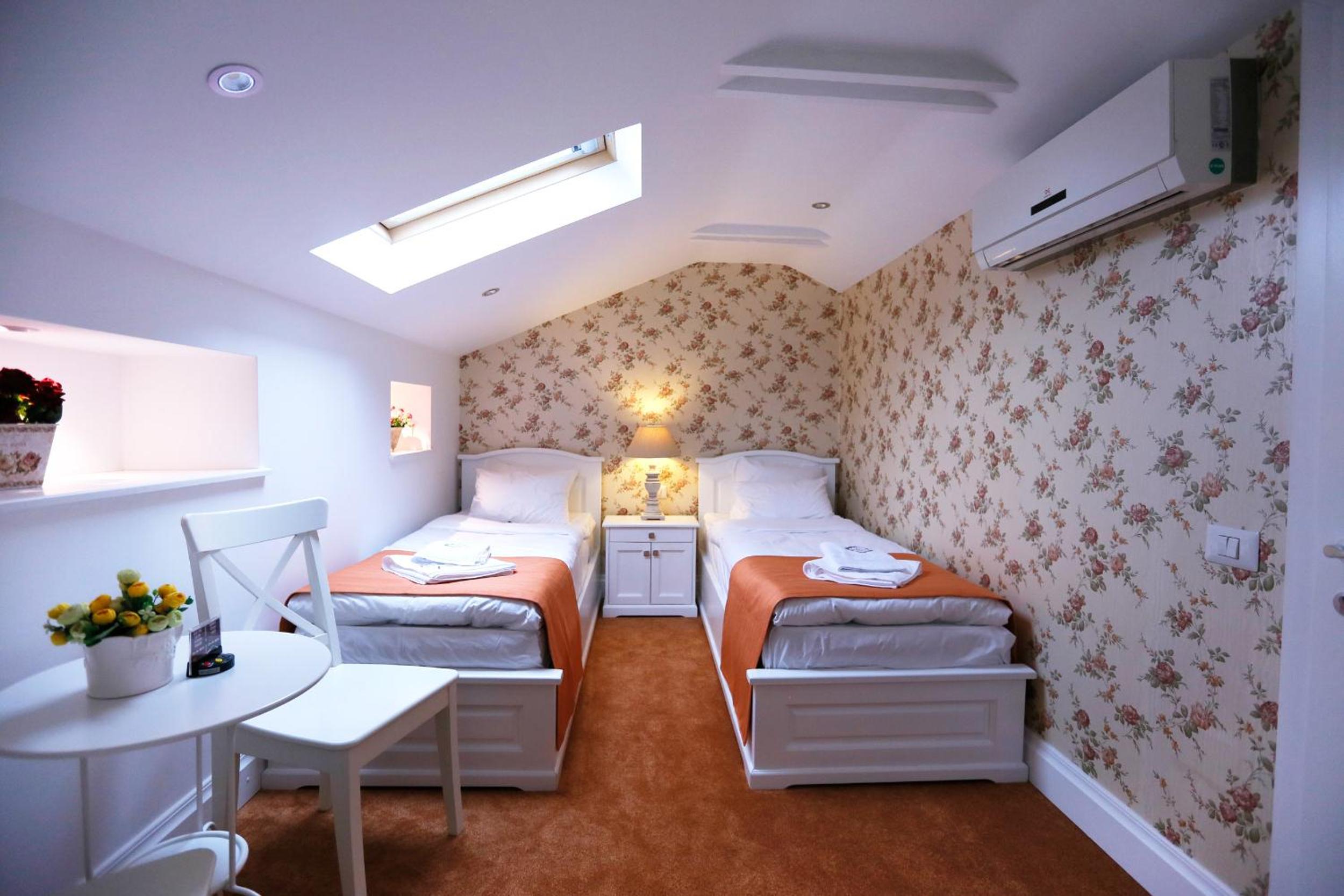 Double or Twin Room photo 1