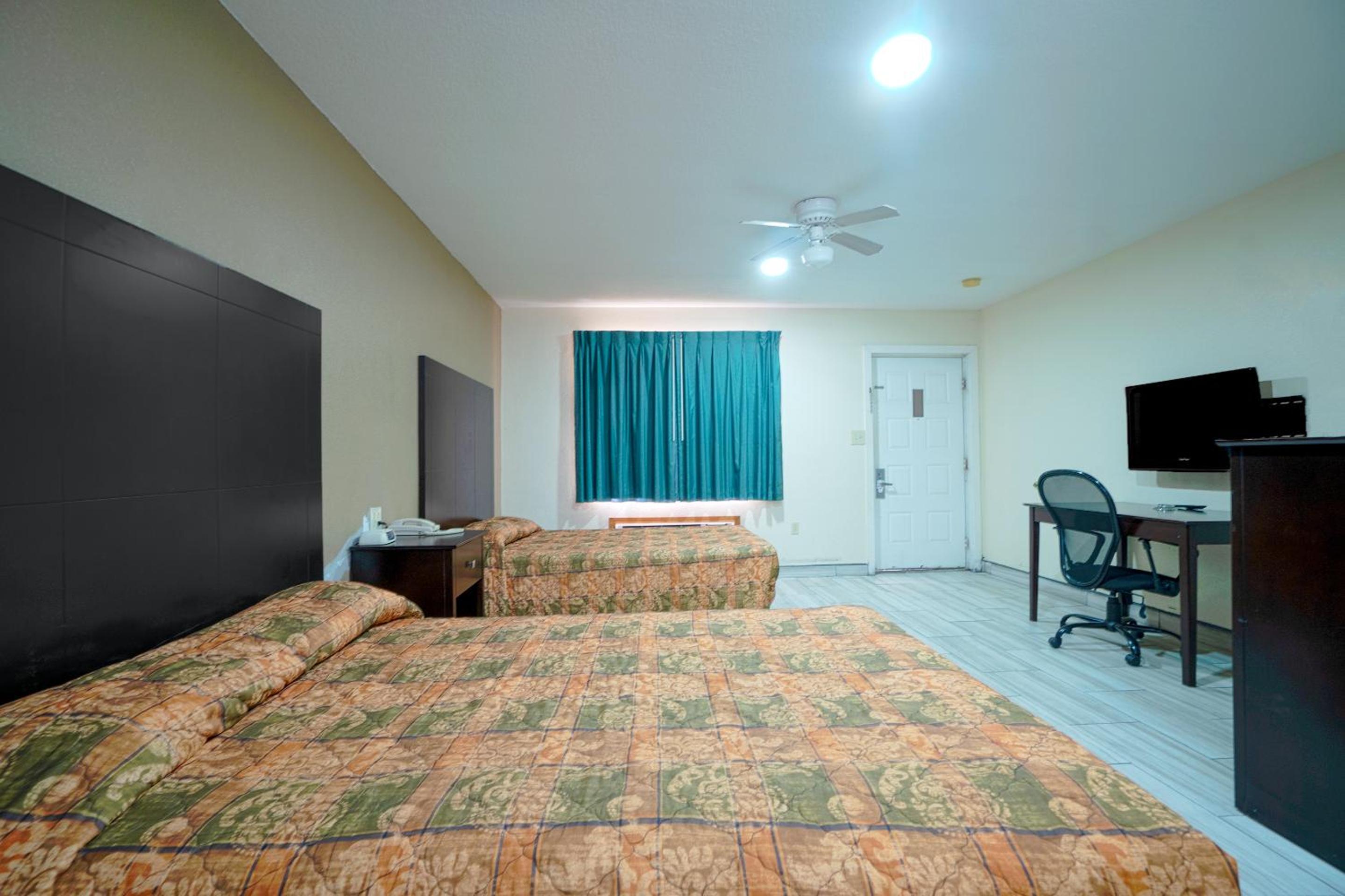 2 Full Beds Non-Smoking - Photo 11