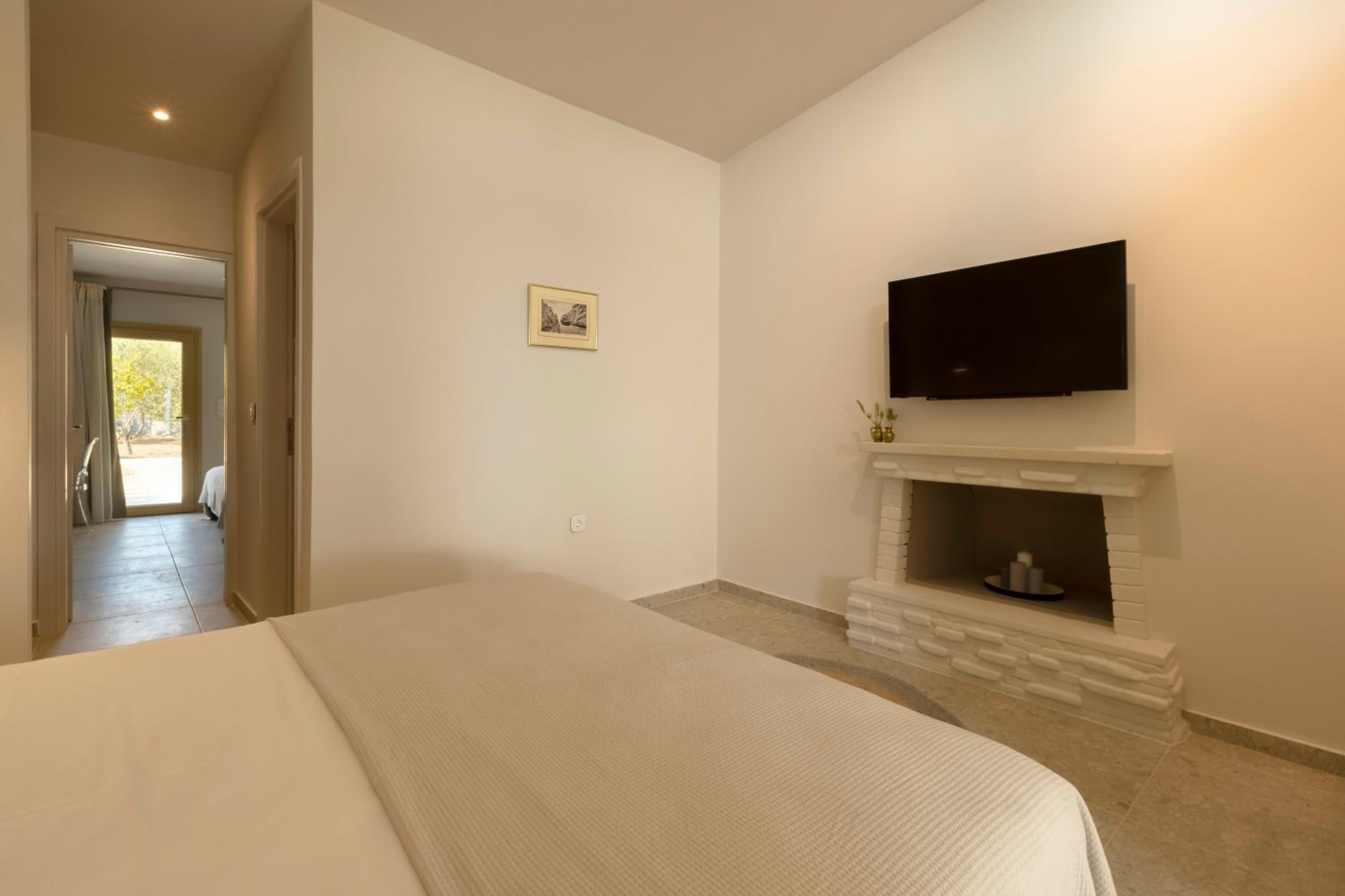 Suite with Private Pool photo 3
