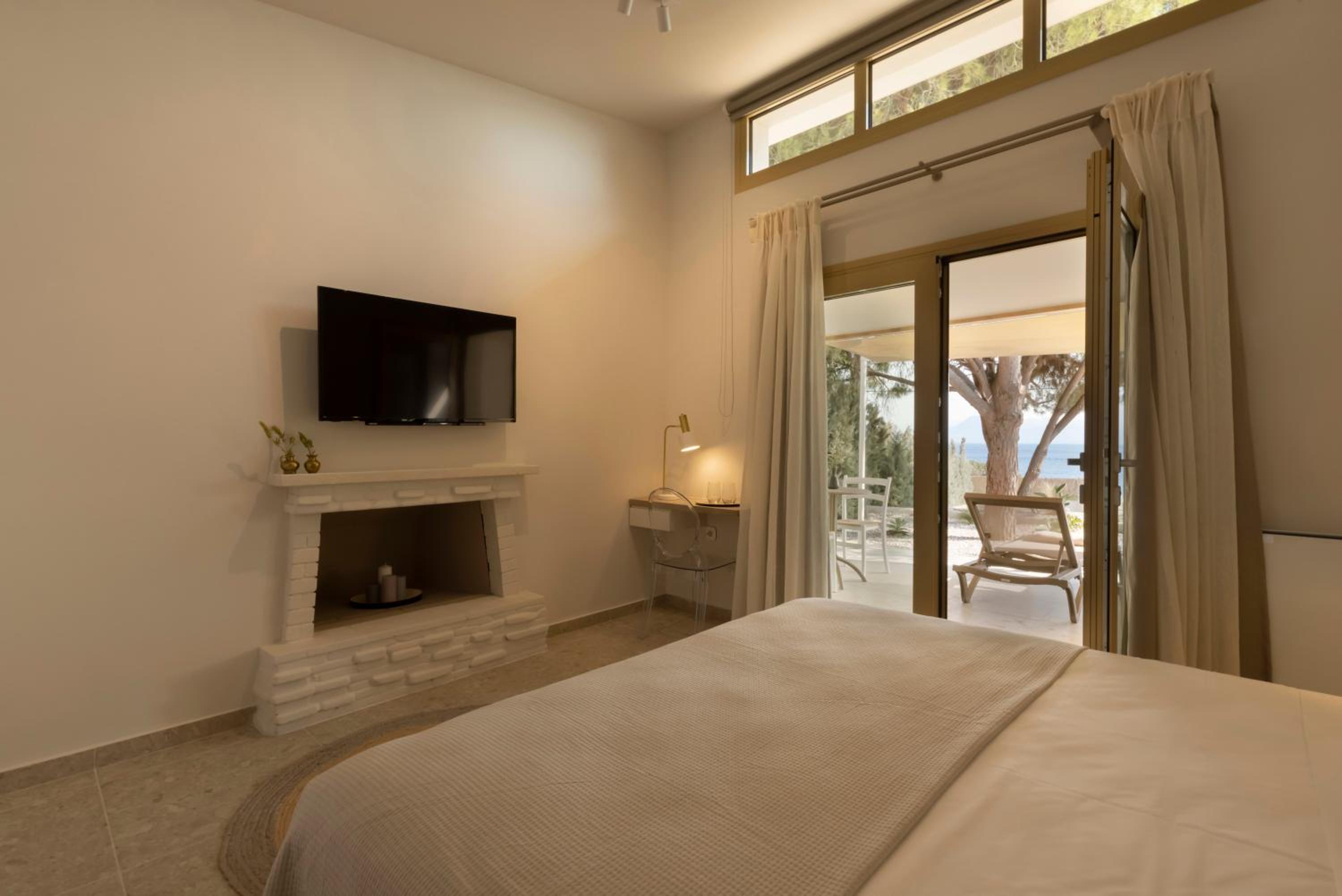 Suite with Private Pool photo 2