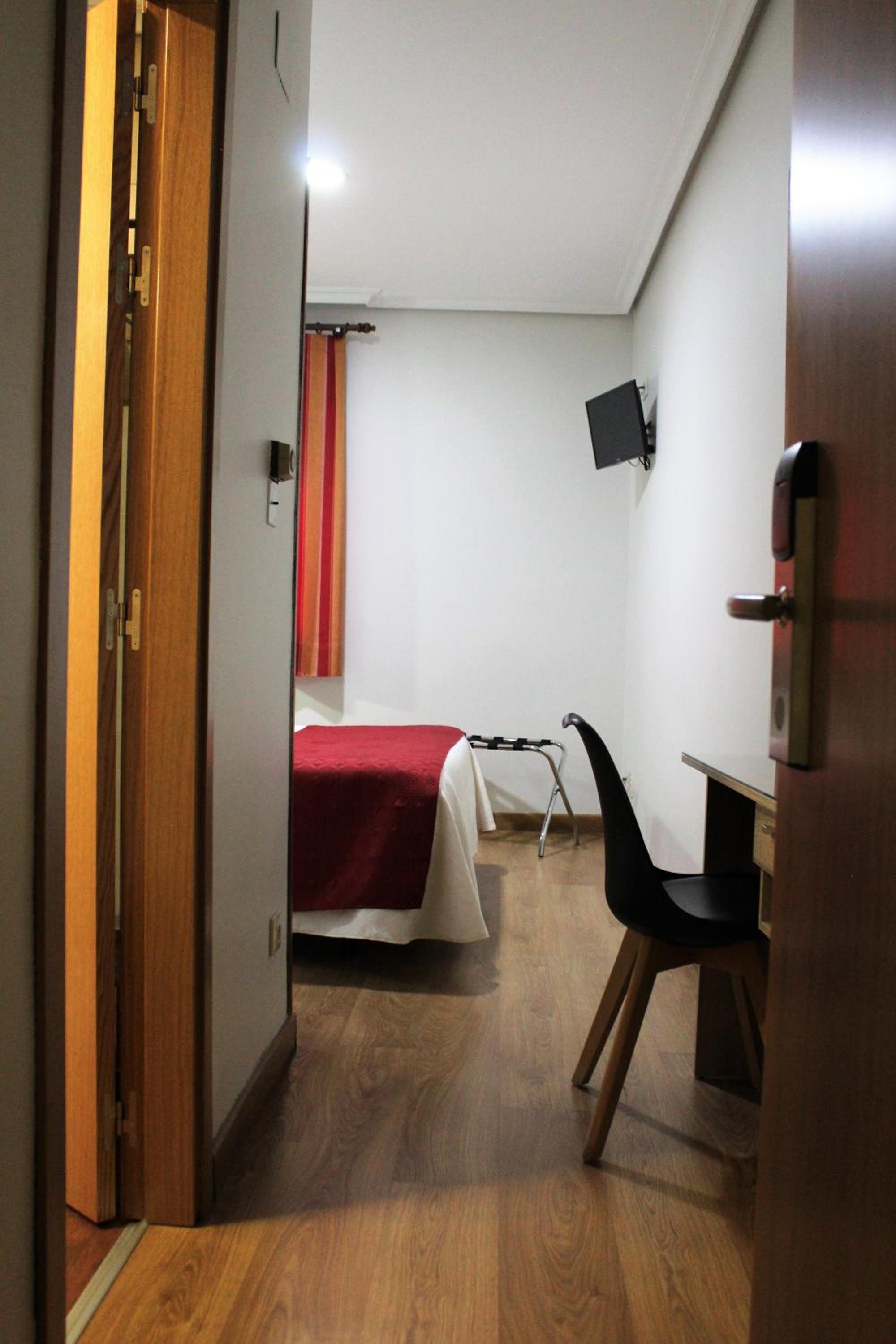 Double Room - Photo 20