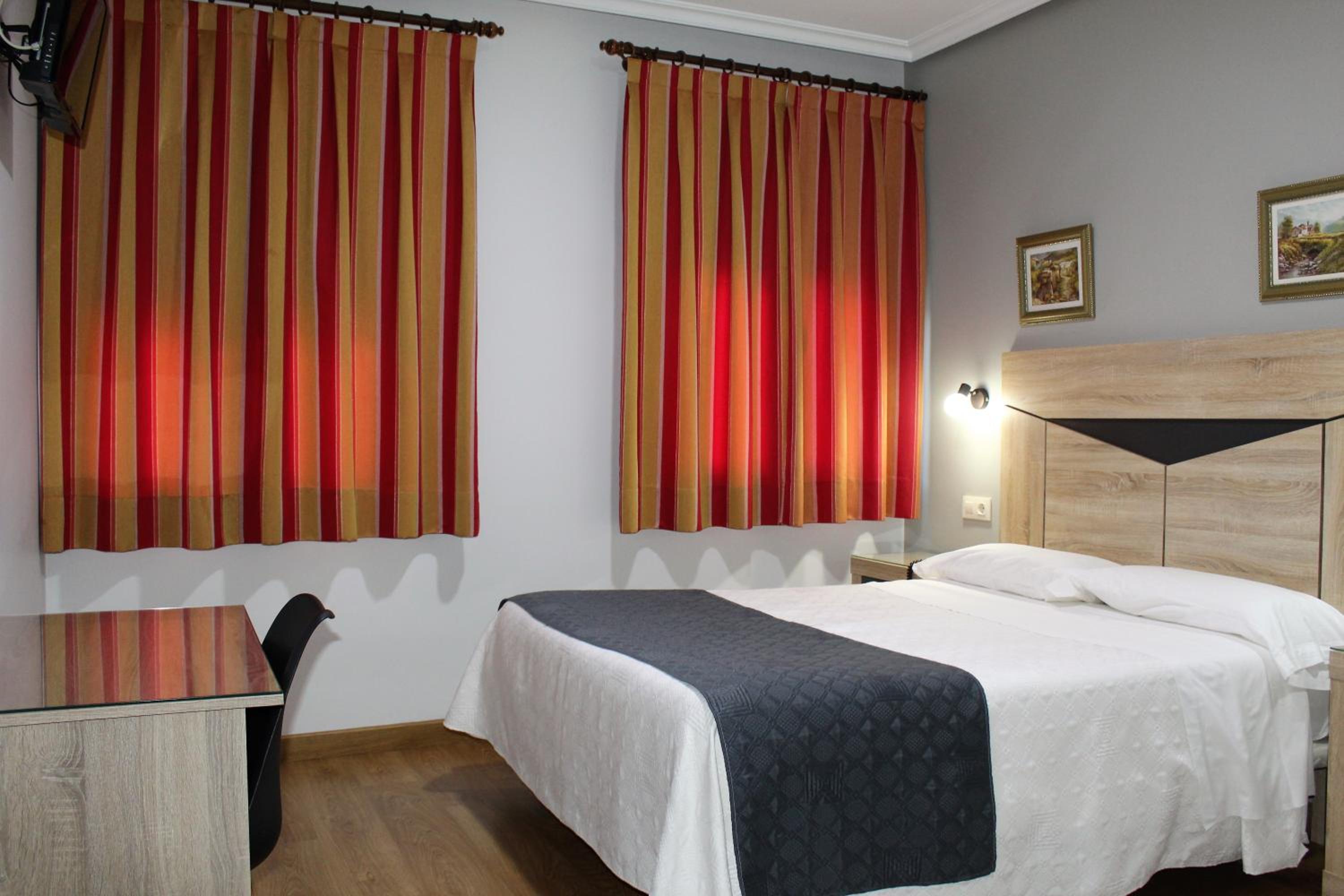 Double Room - Photo 1