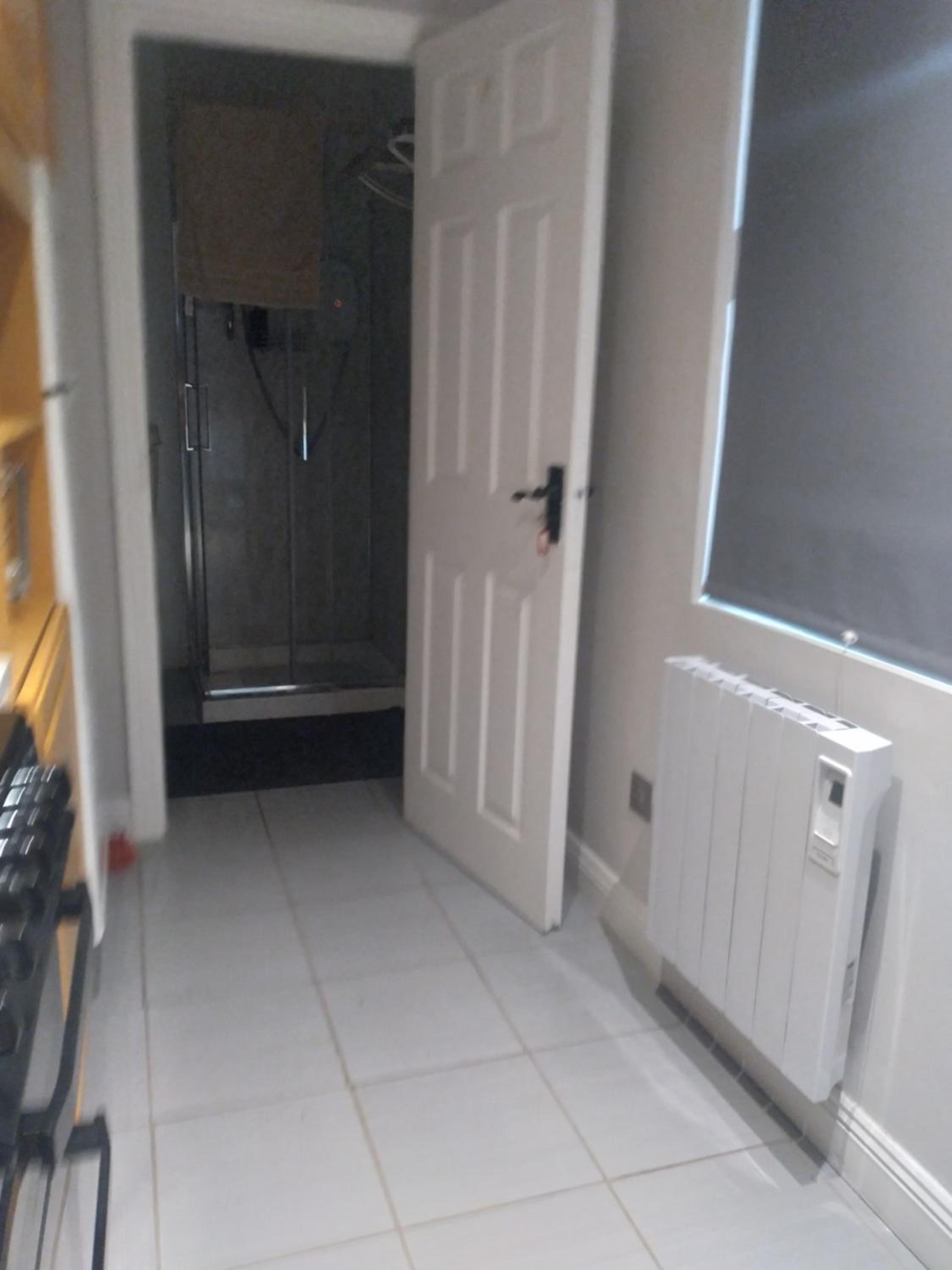 One-Bedroom Apartment - Photo 8