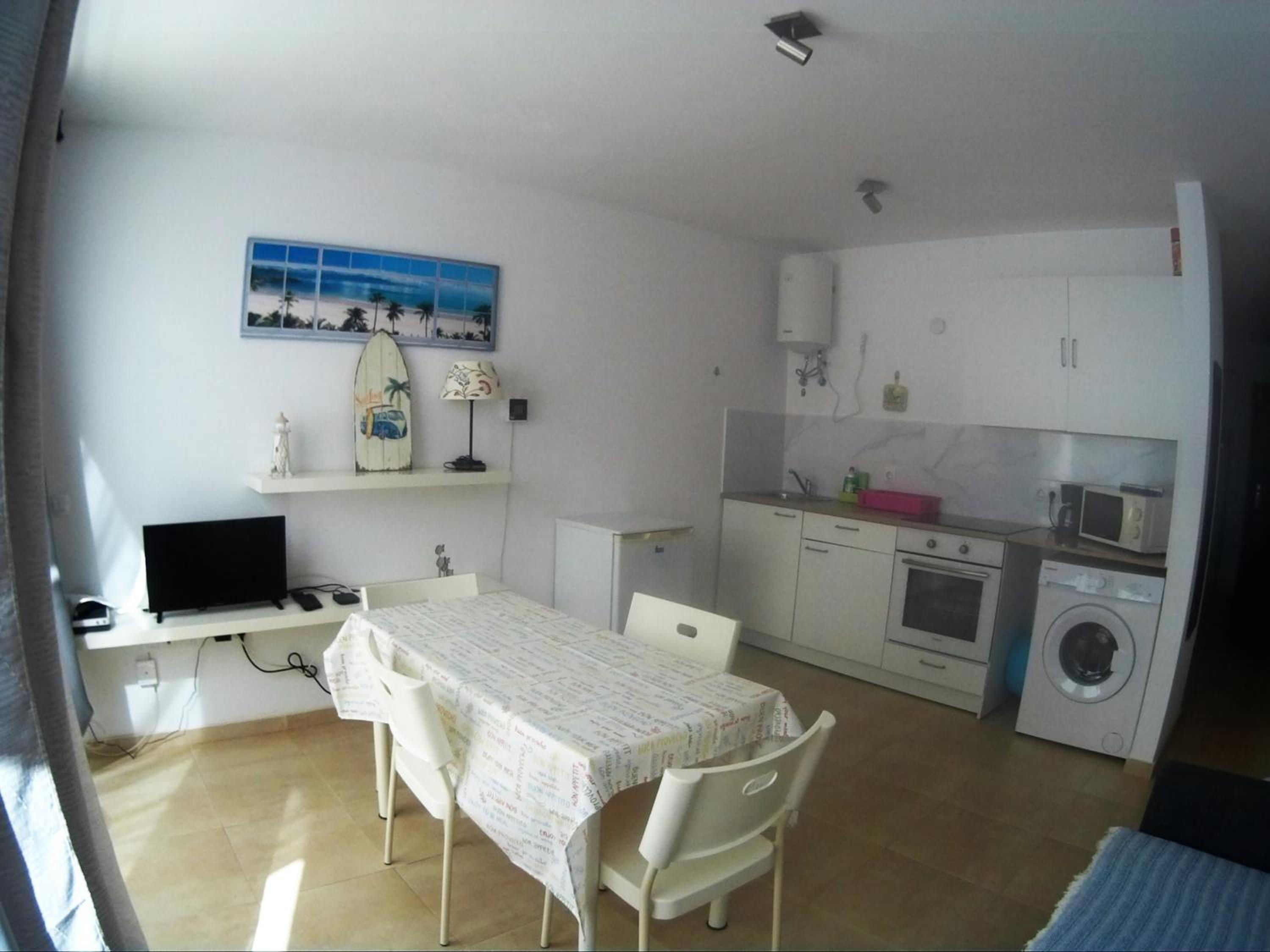 One-Bedroom Apartment photo 2