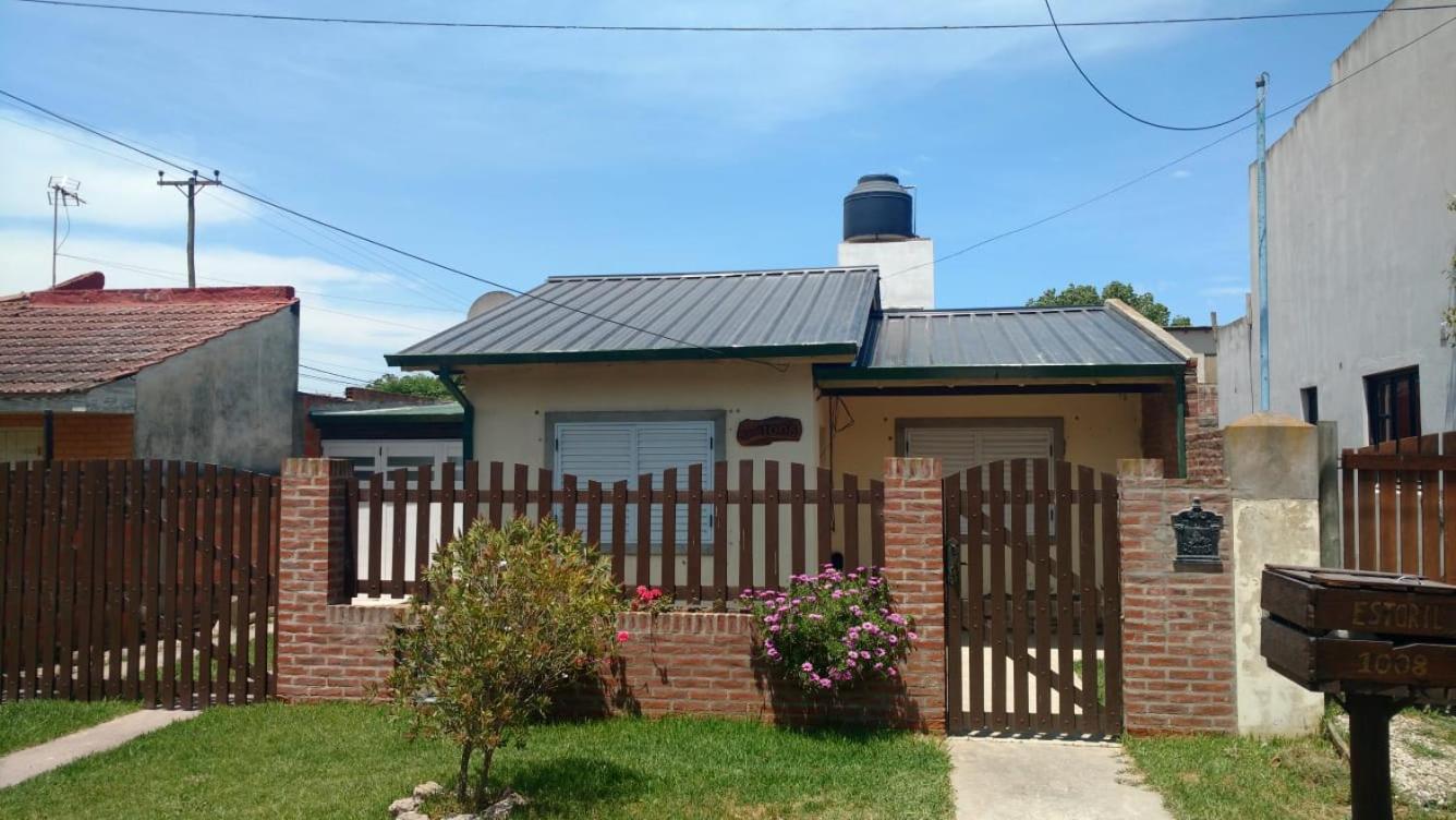 One-Bedroom House photo 2