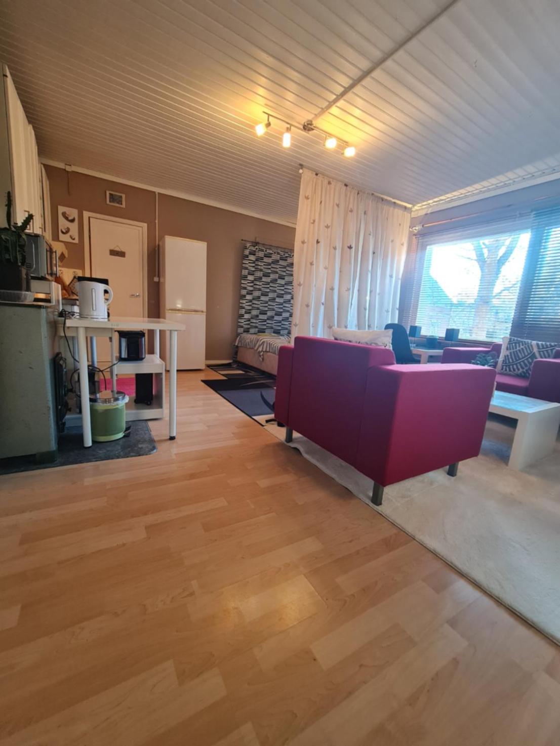 One-Bedroom Apartment - Photo 8