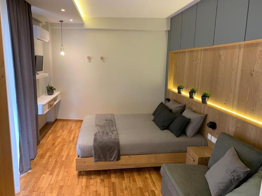 One-Bedroom Apartment photo 2